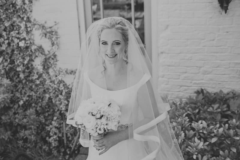 vale royal abbey wedding photographer in cheshire