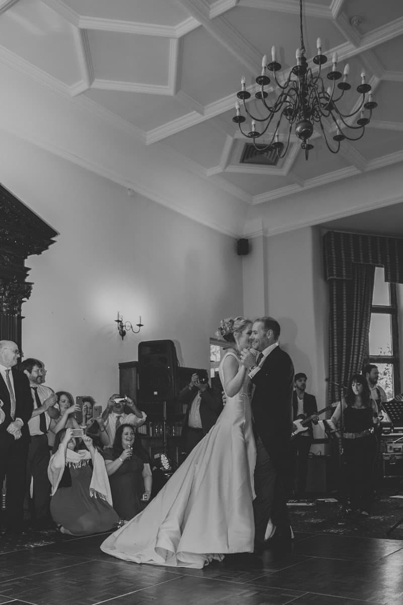 vale royal abbey wedding photographer in cheshire