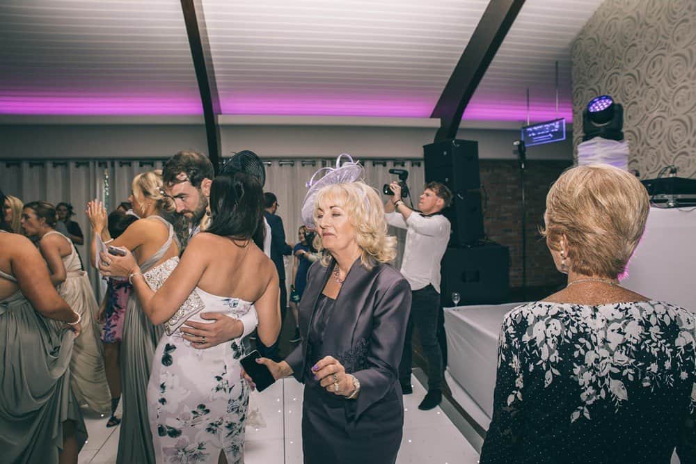 knutsford wedding at colshaw hall