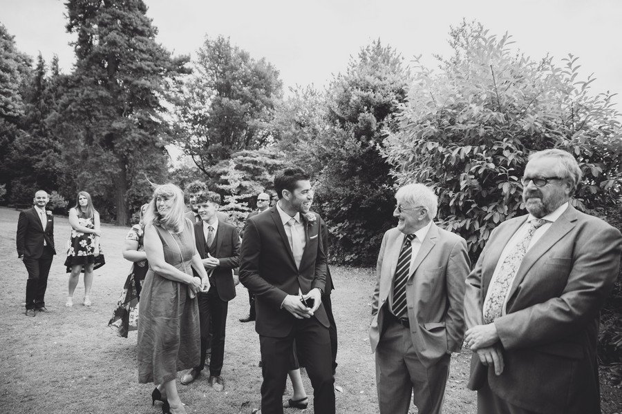 derbeyshire wedding photographer relaxed and boho
