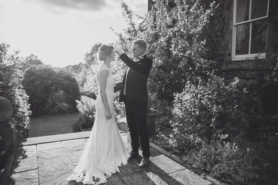 documentary wedding photographydocumentary wedding photographyalternative bride in derbeyshire