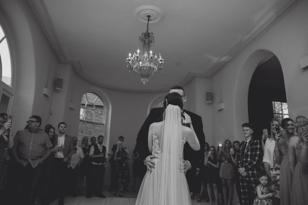 north west wedding photographer at iscoyd park in whitchurch