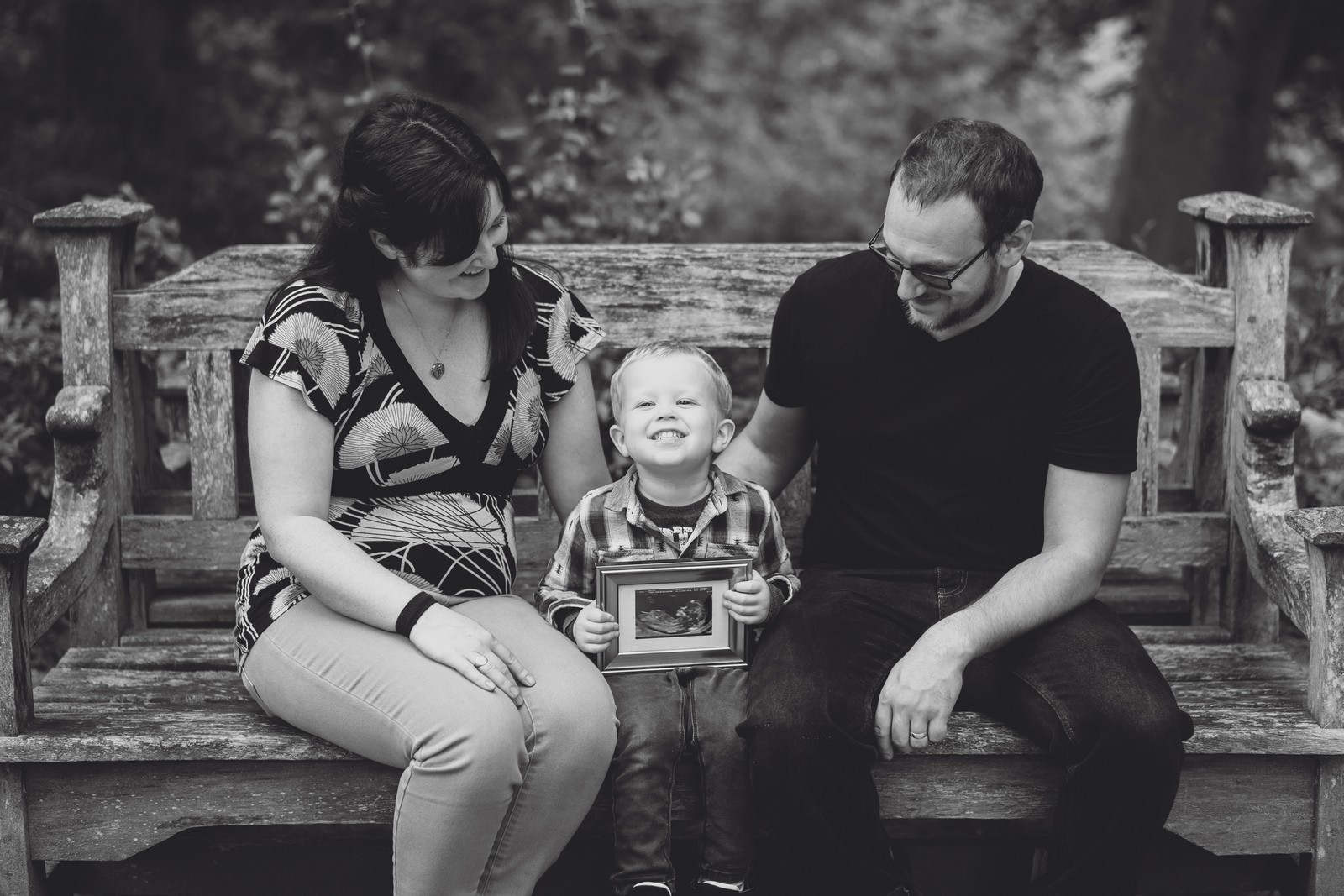 pregnancy announcement & toddler shoot