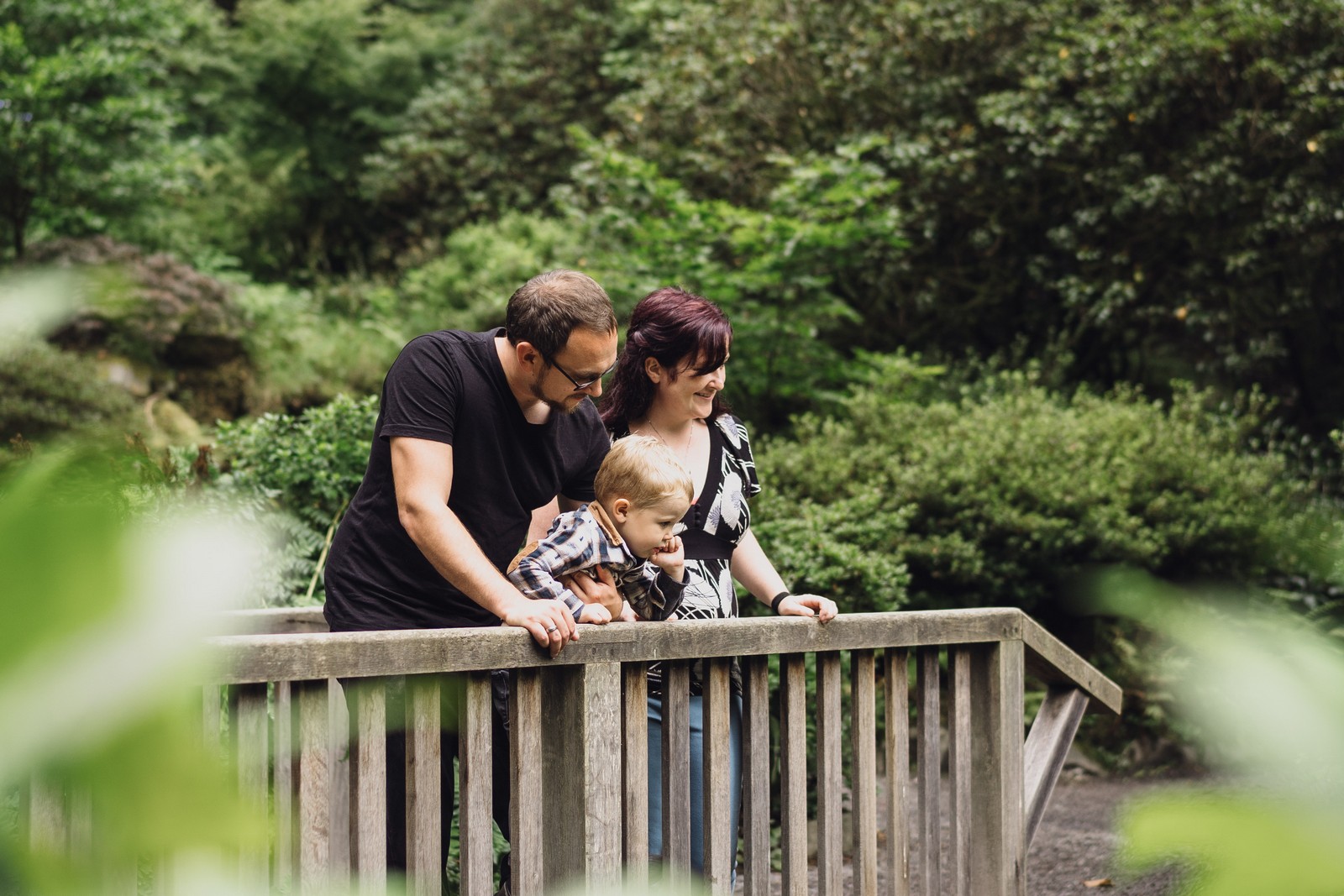 pregnancy announcement & toddler shoot