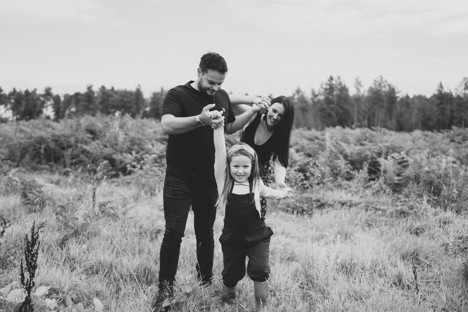 cheshire photographer in the forest Mini Shoots