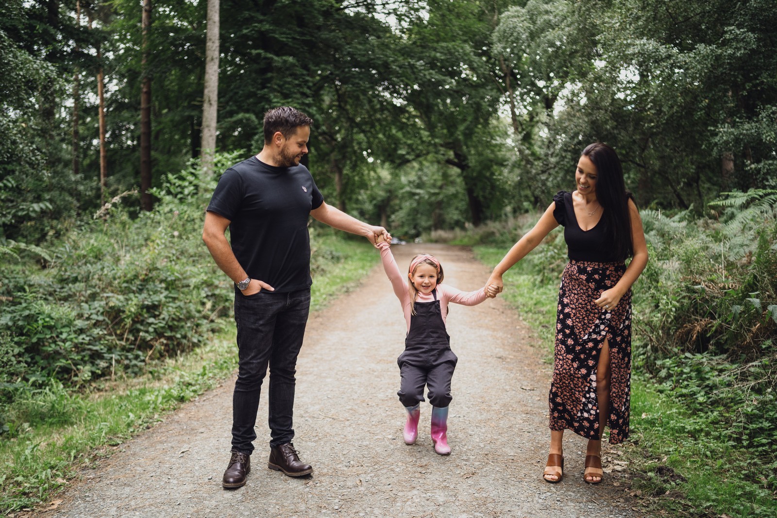 cheshire photographer in the forest Mini Shoots