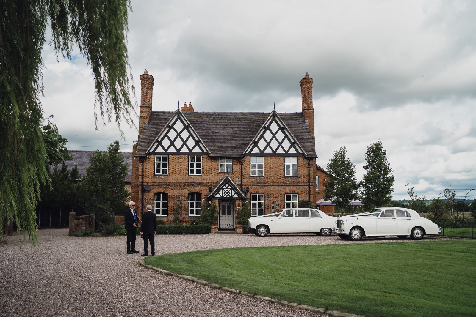 cheshire wedding photographer