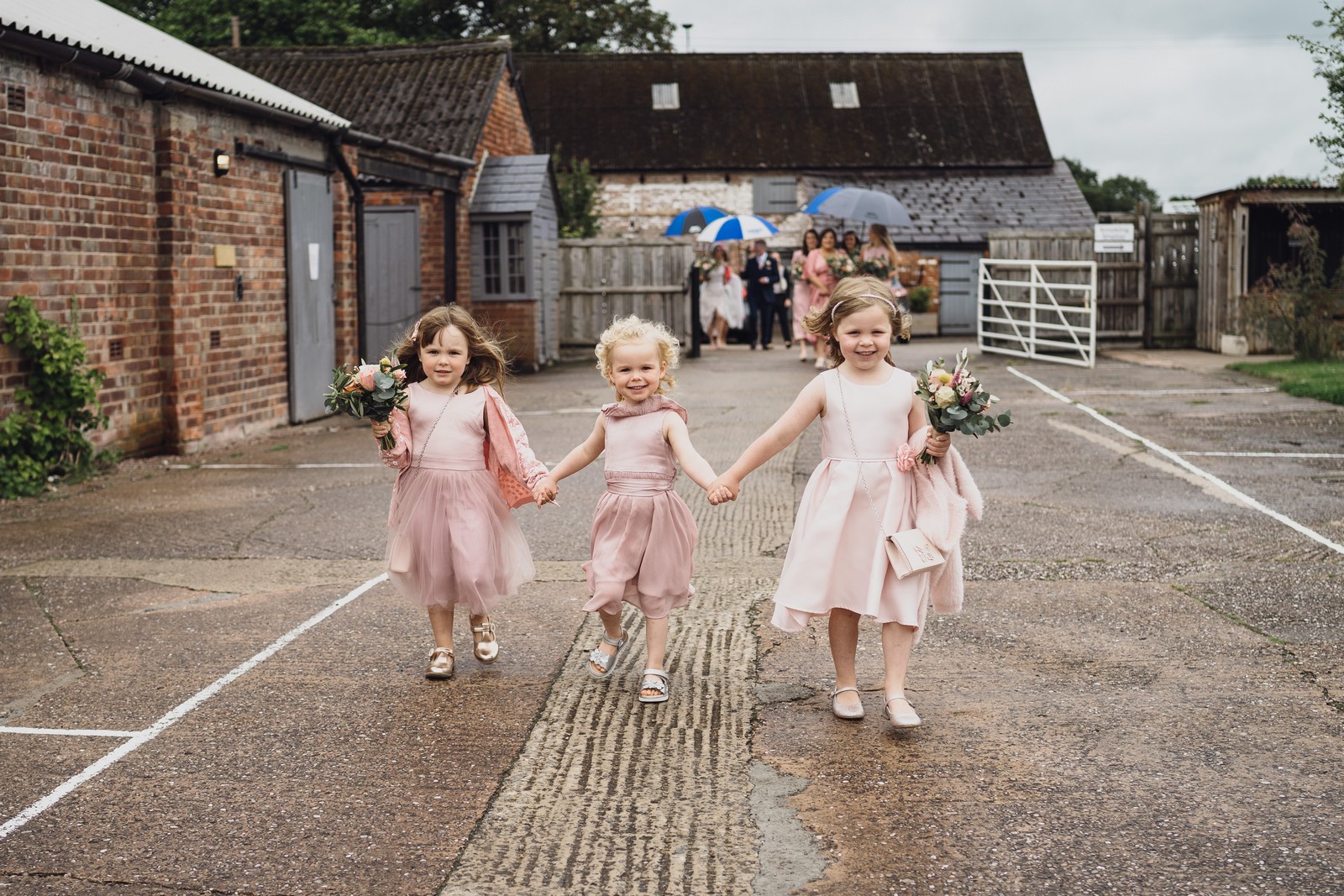 Dove Barn Weddings // Sarah & Peter