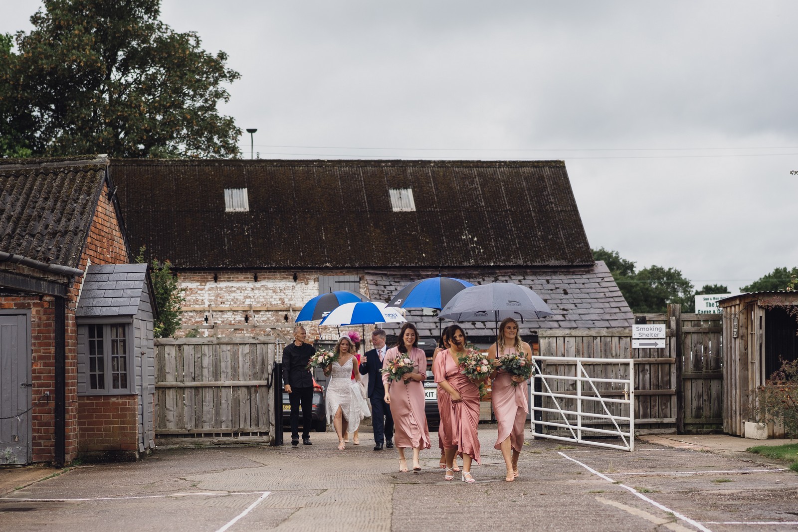 Dove Barn Weddings // Sarah & Peter