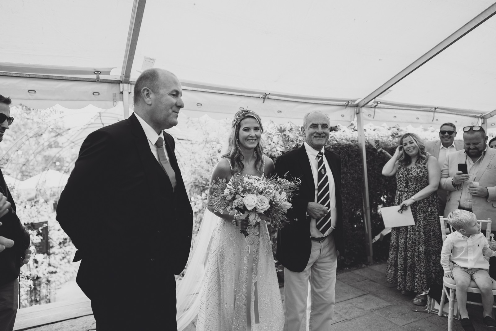 the roebcuk inn mobberley wedding venue with cheshire wedding photographer