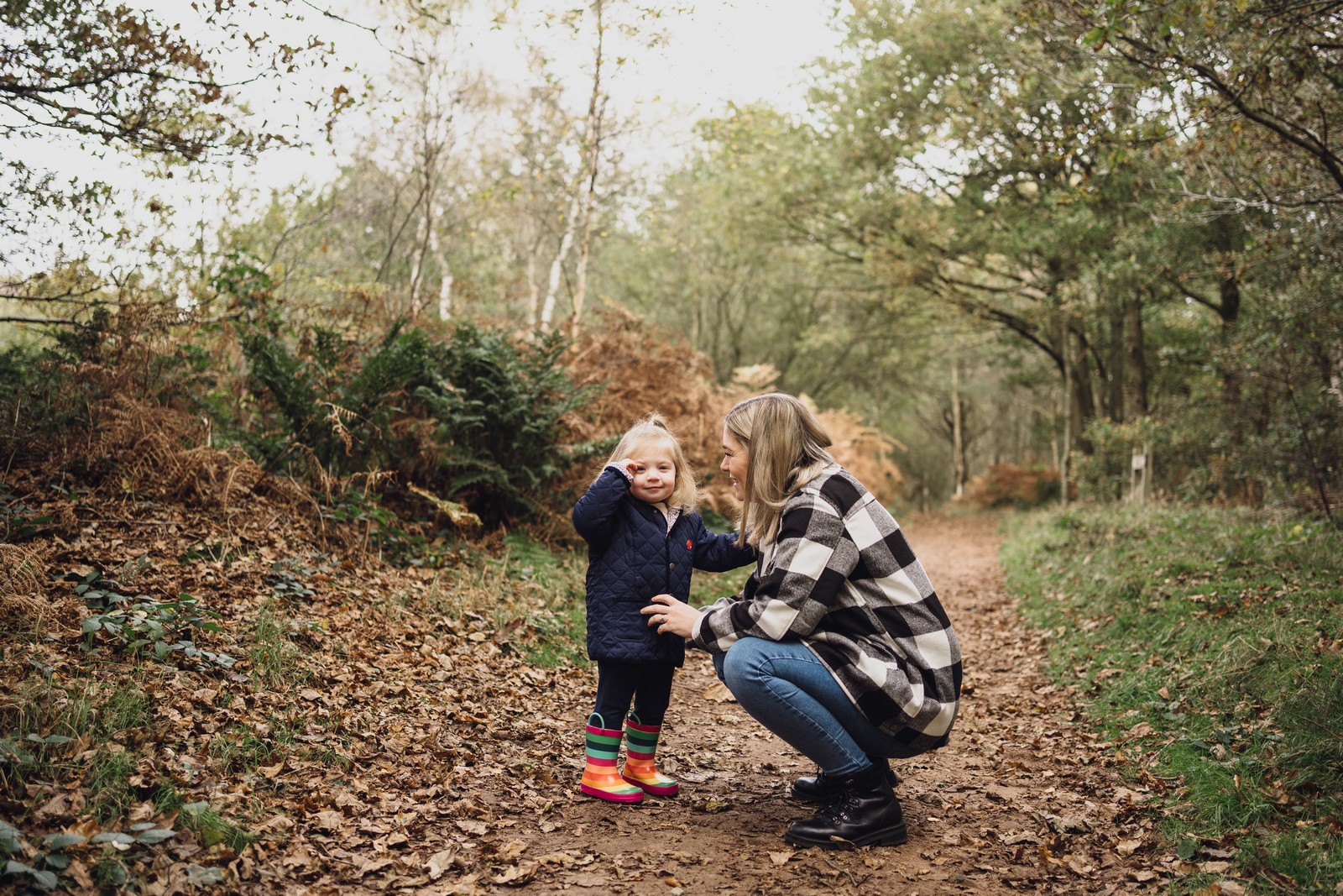 Family Photographer in the woods // The Kemp's
