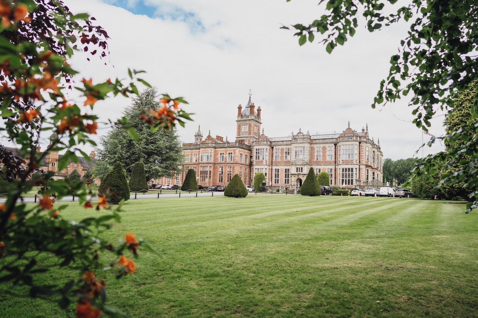 CREWE HALL