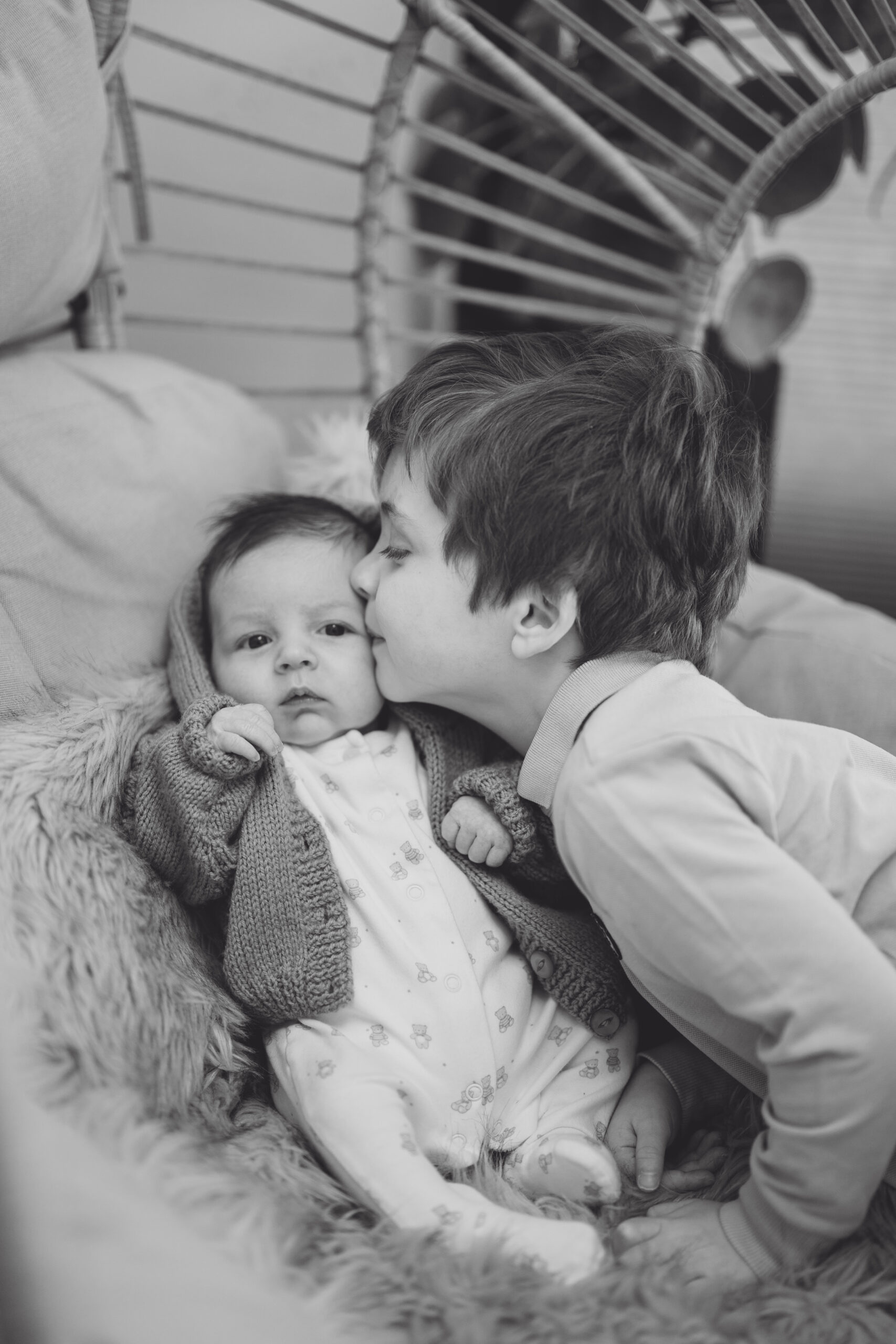 Baby shoot at home // Archie & Oscar