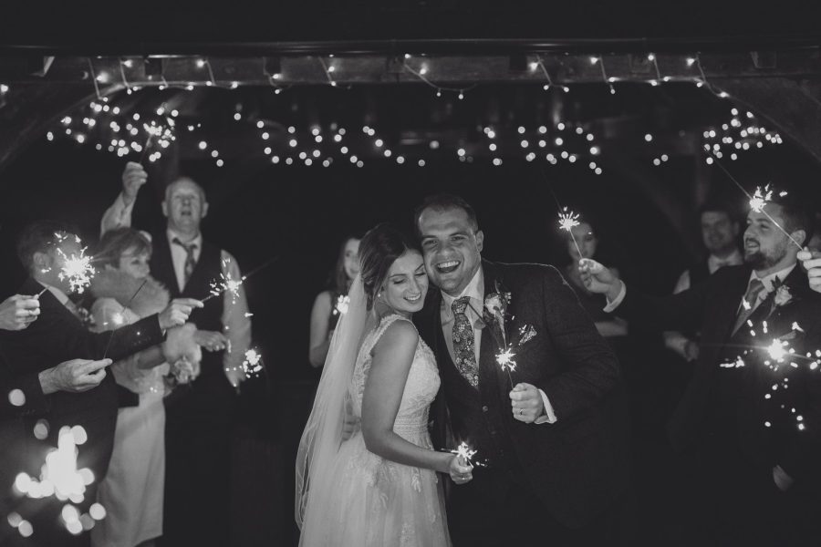Sandhole Oak Barn Cheshire // Faye & Oliver