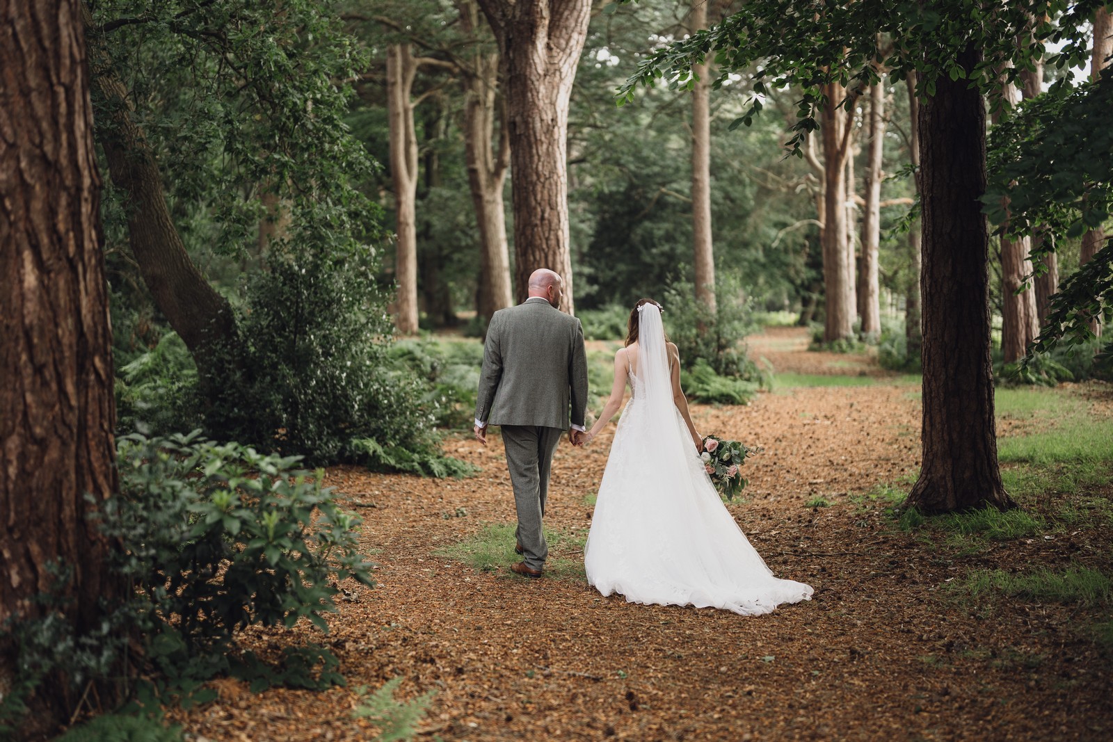 cheshire wedding photographer