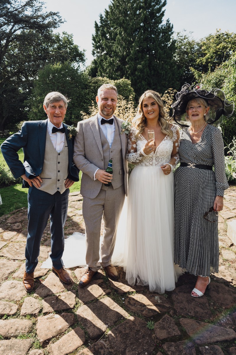 the best cheshire wedding photographer