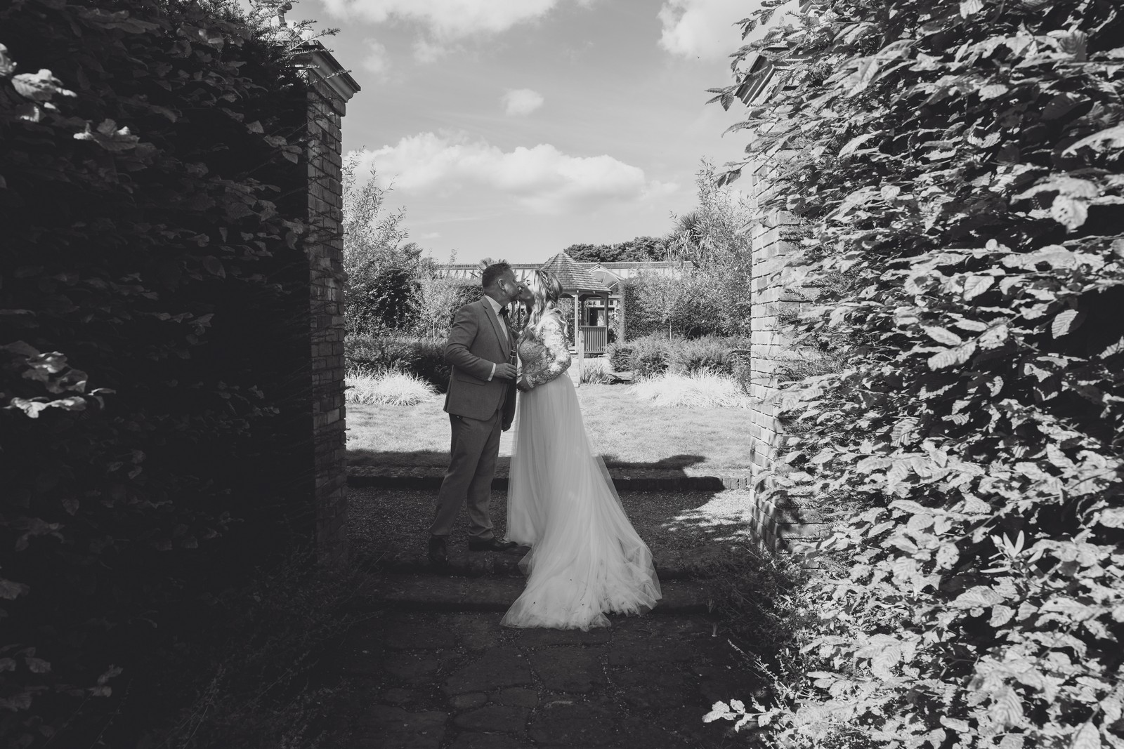 the best cheshire wedding photographer