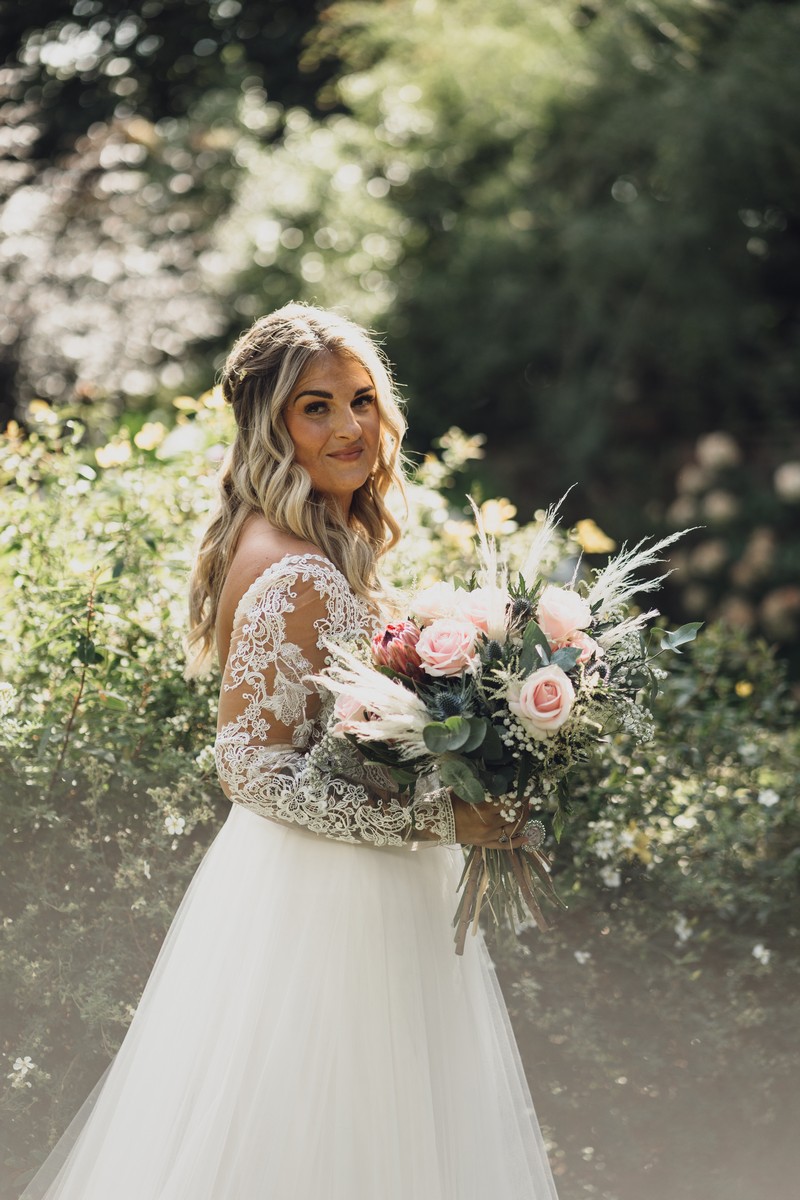 the best cheshire wedding photographer