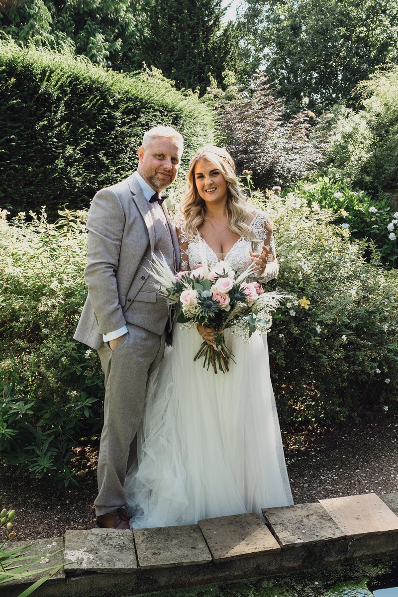 the best cheshire wedding photographer
