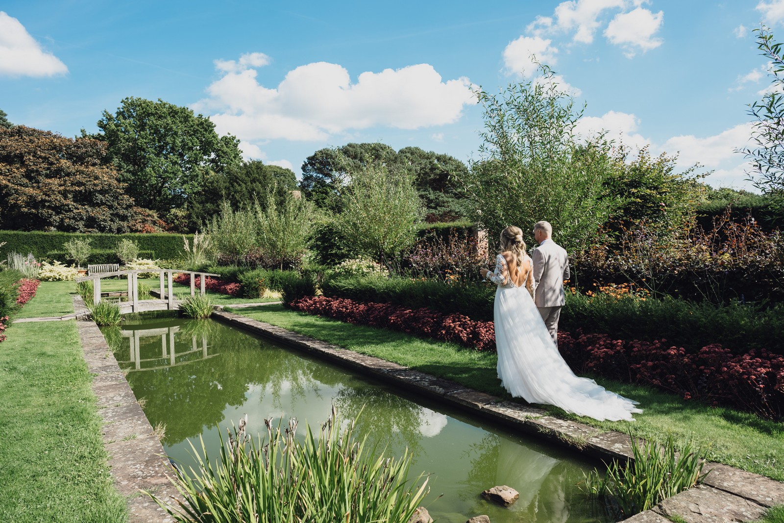 the best cheshire wedding photographer