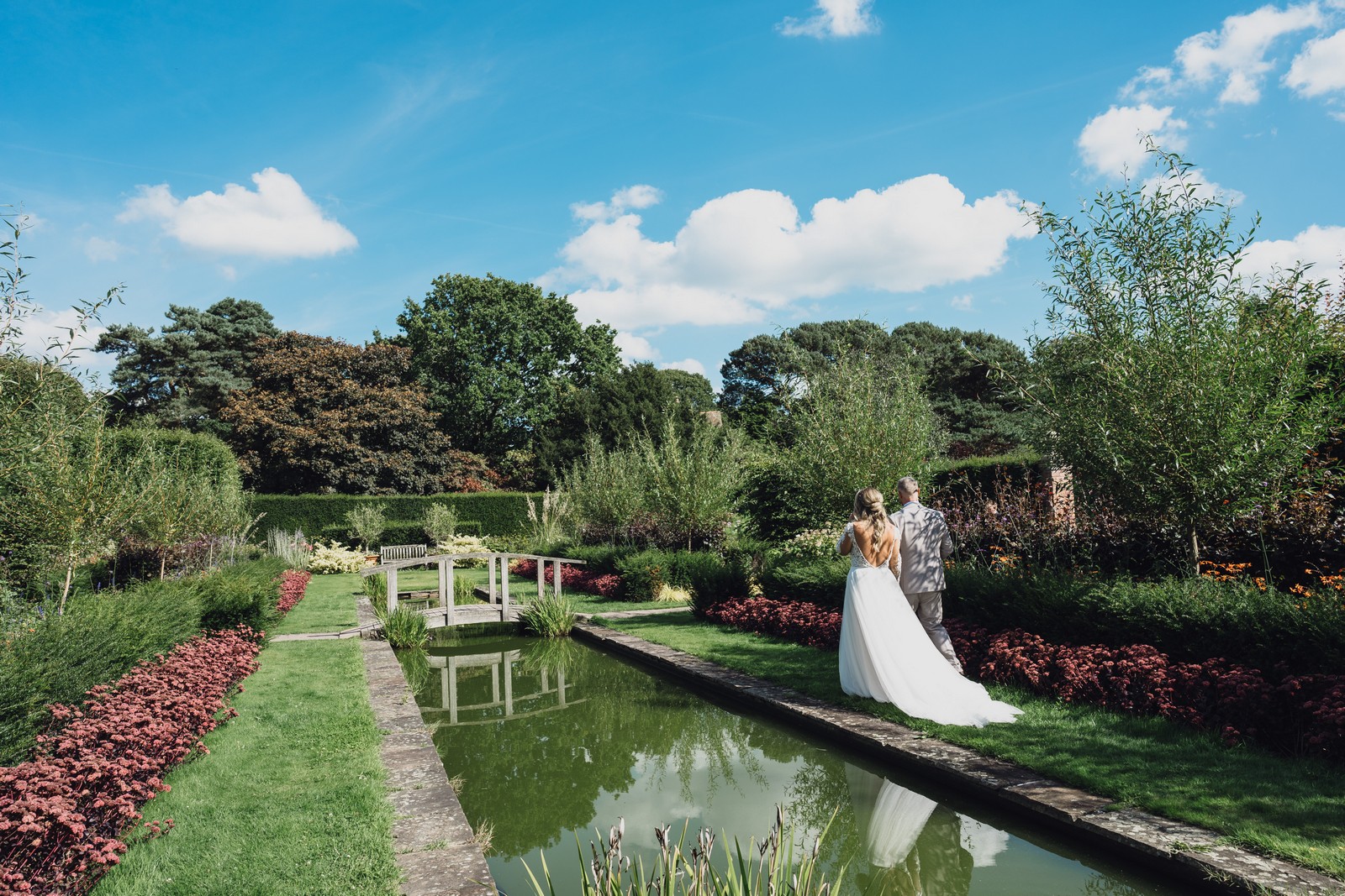 the best cheshire wedding photographer