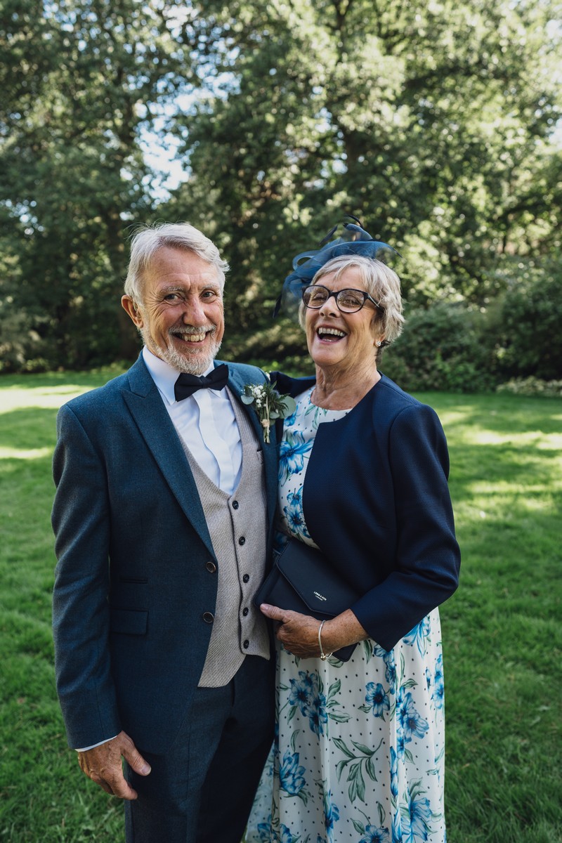 the best cheshire wedding photographer