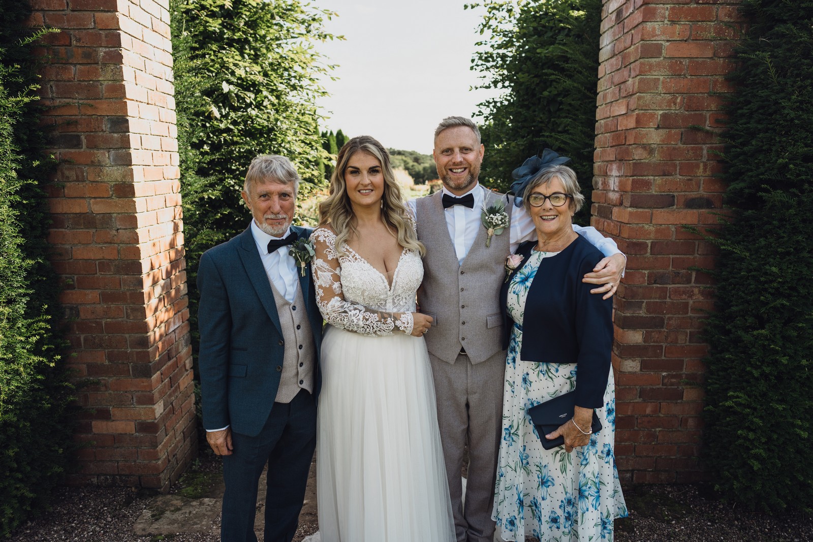 the best cheshire wedding photographer