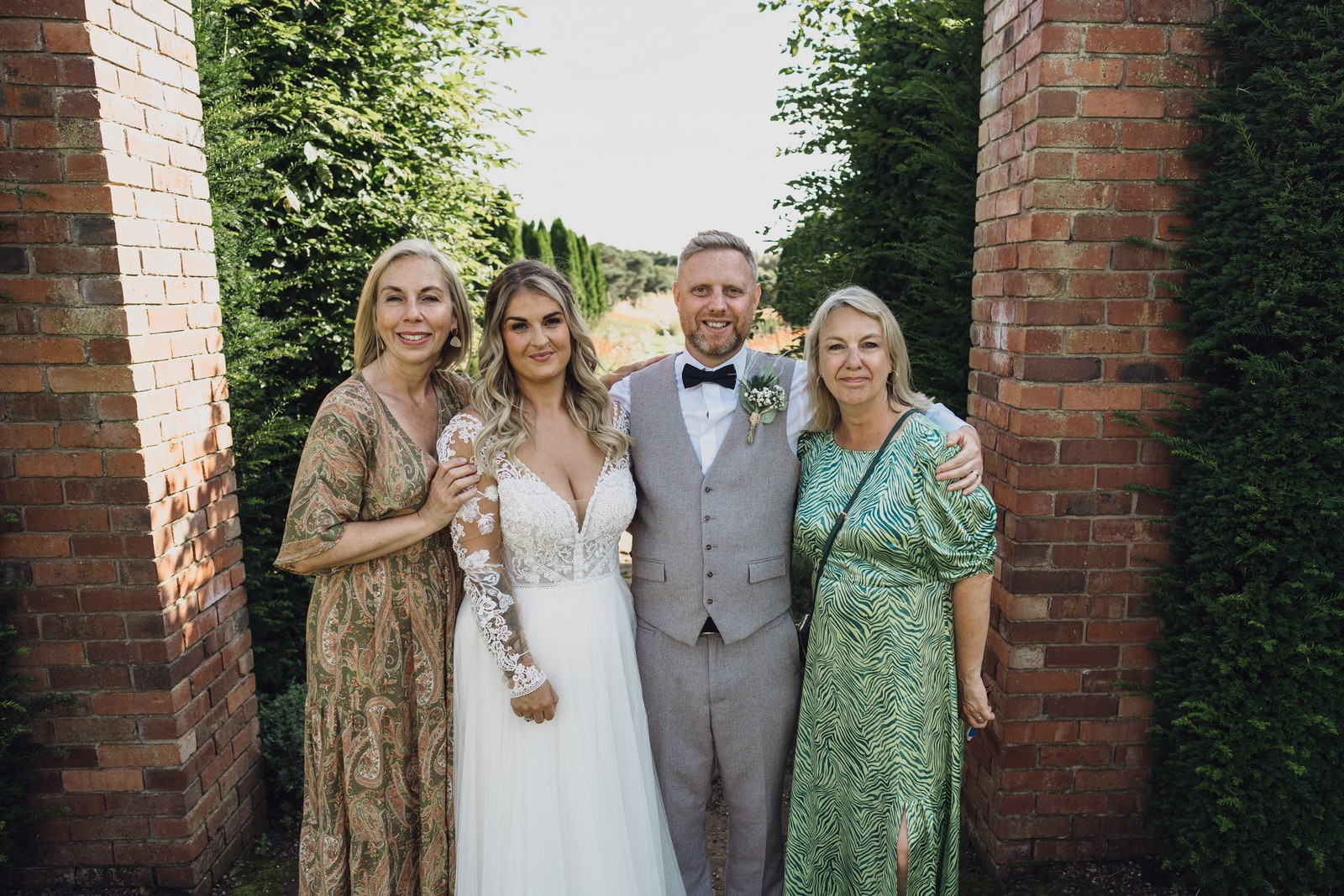 the best cheshire wedding photographer