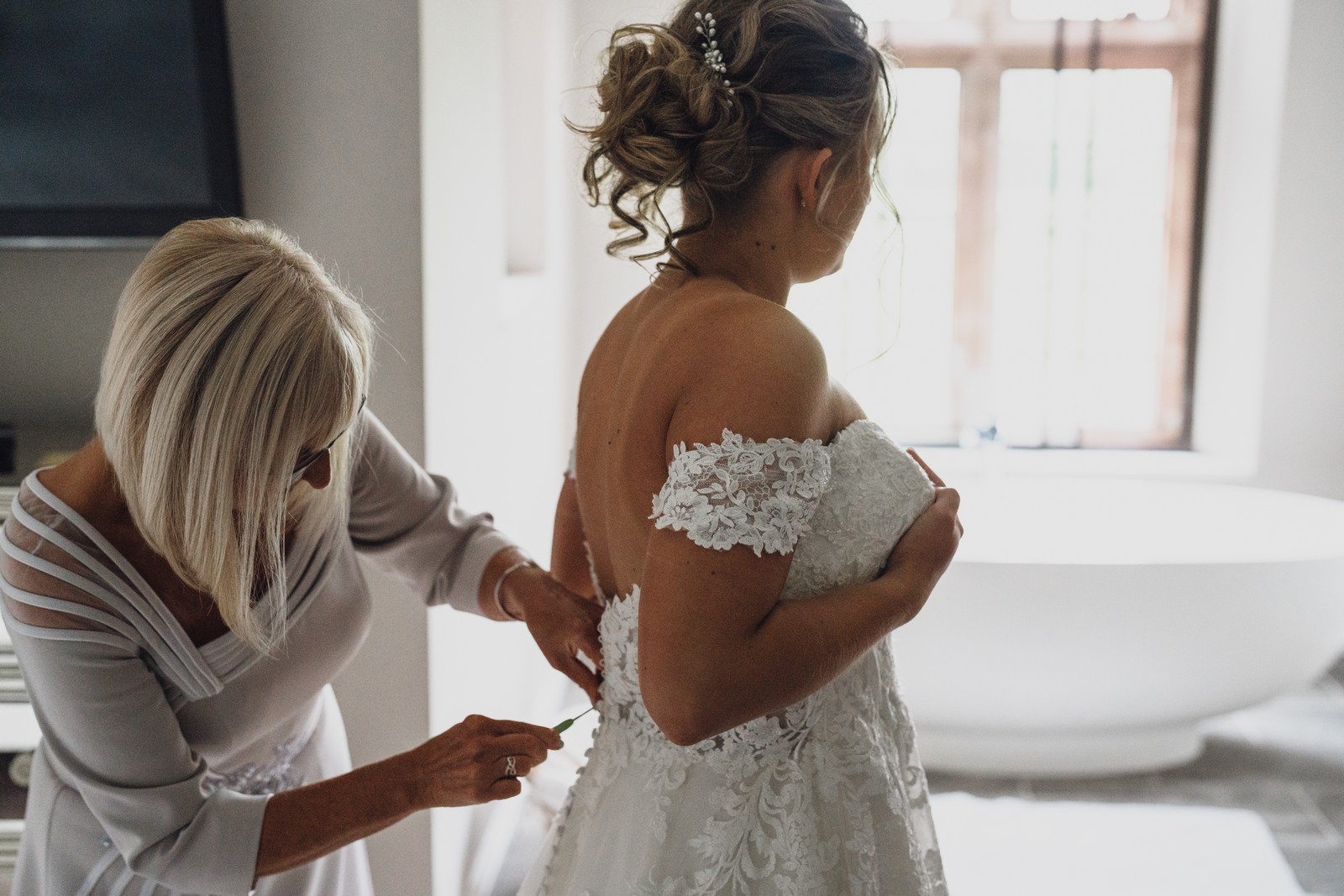 Wrenbury Hall Photographer // Georgia & Phil