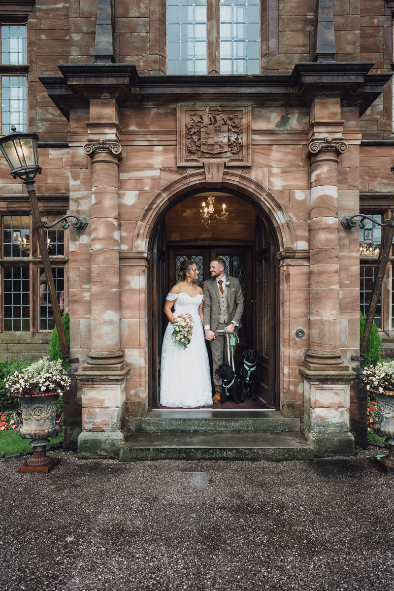Wrenbury Hall Photographer // Georgia & Phil