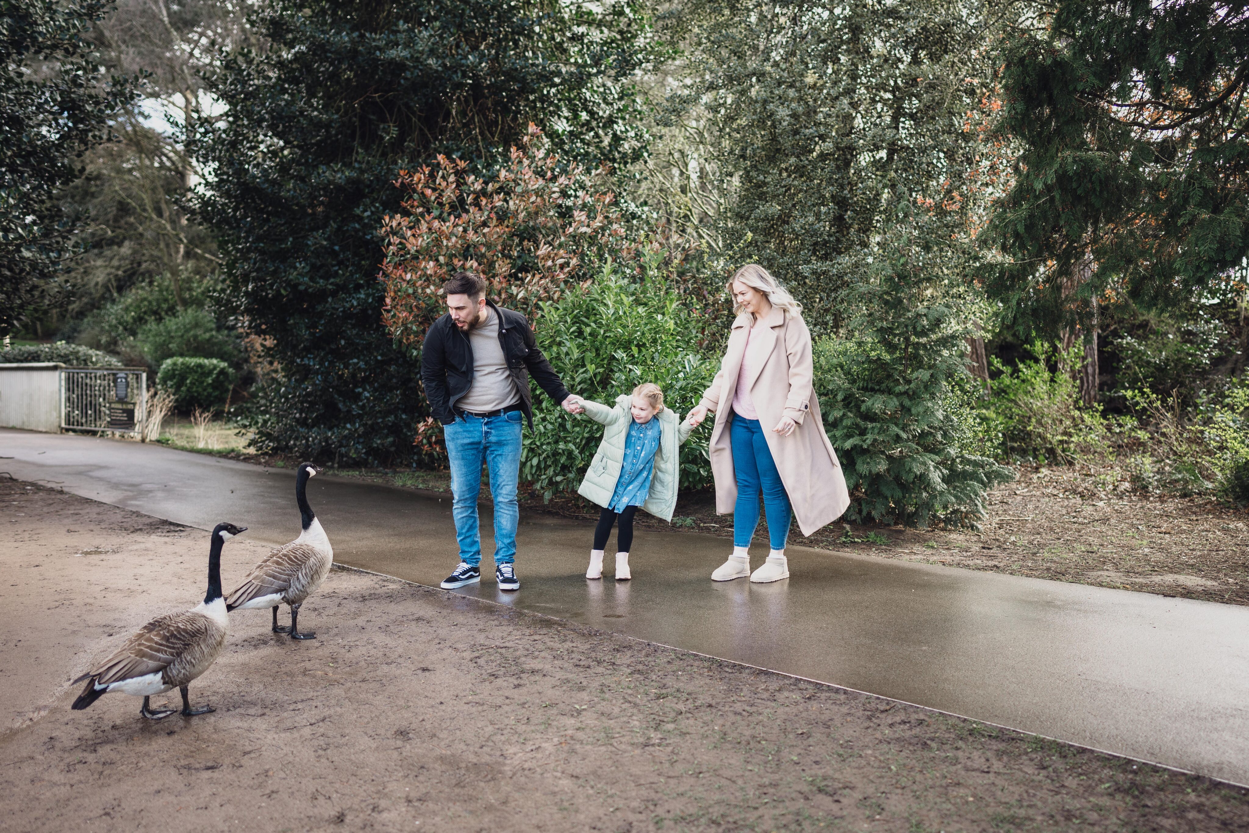 Queens Park Photographer // Josie, Luke & Violet
