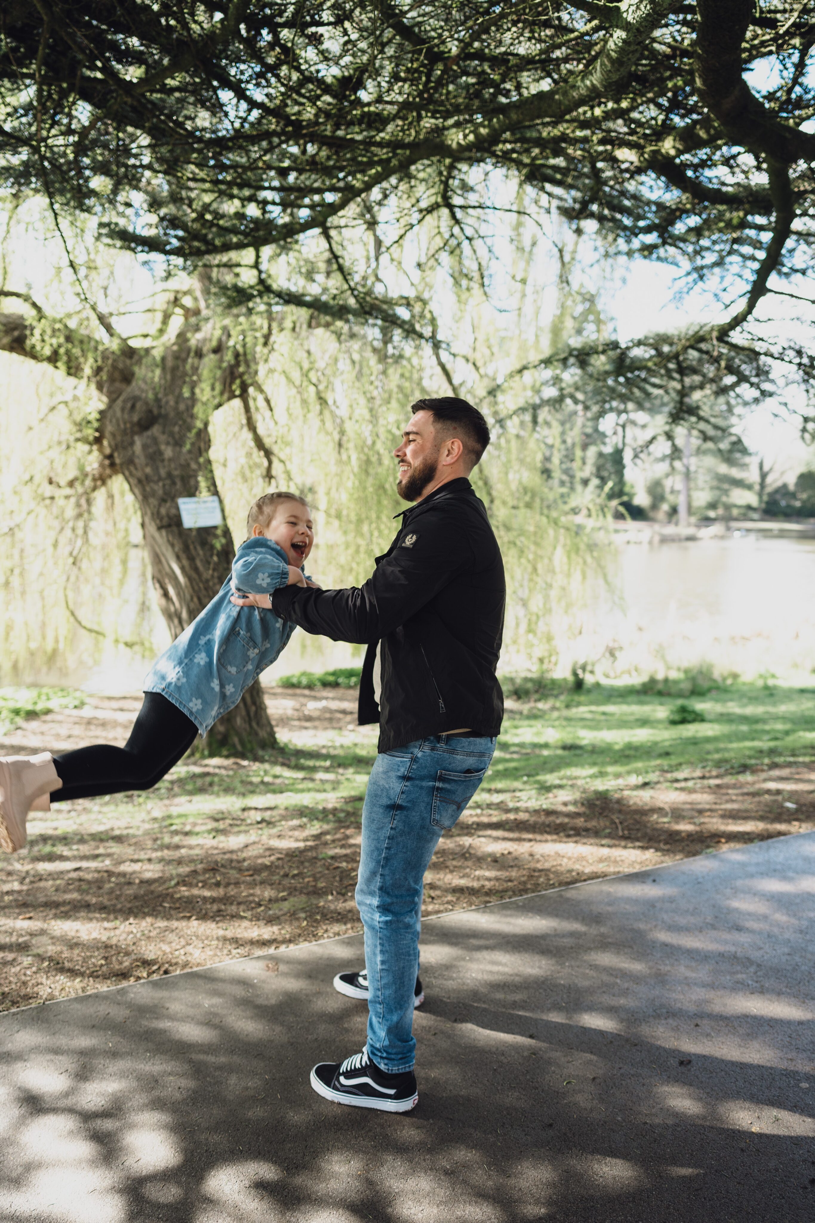 Queens Park Photographer // Josie, Luke & Violet