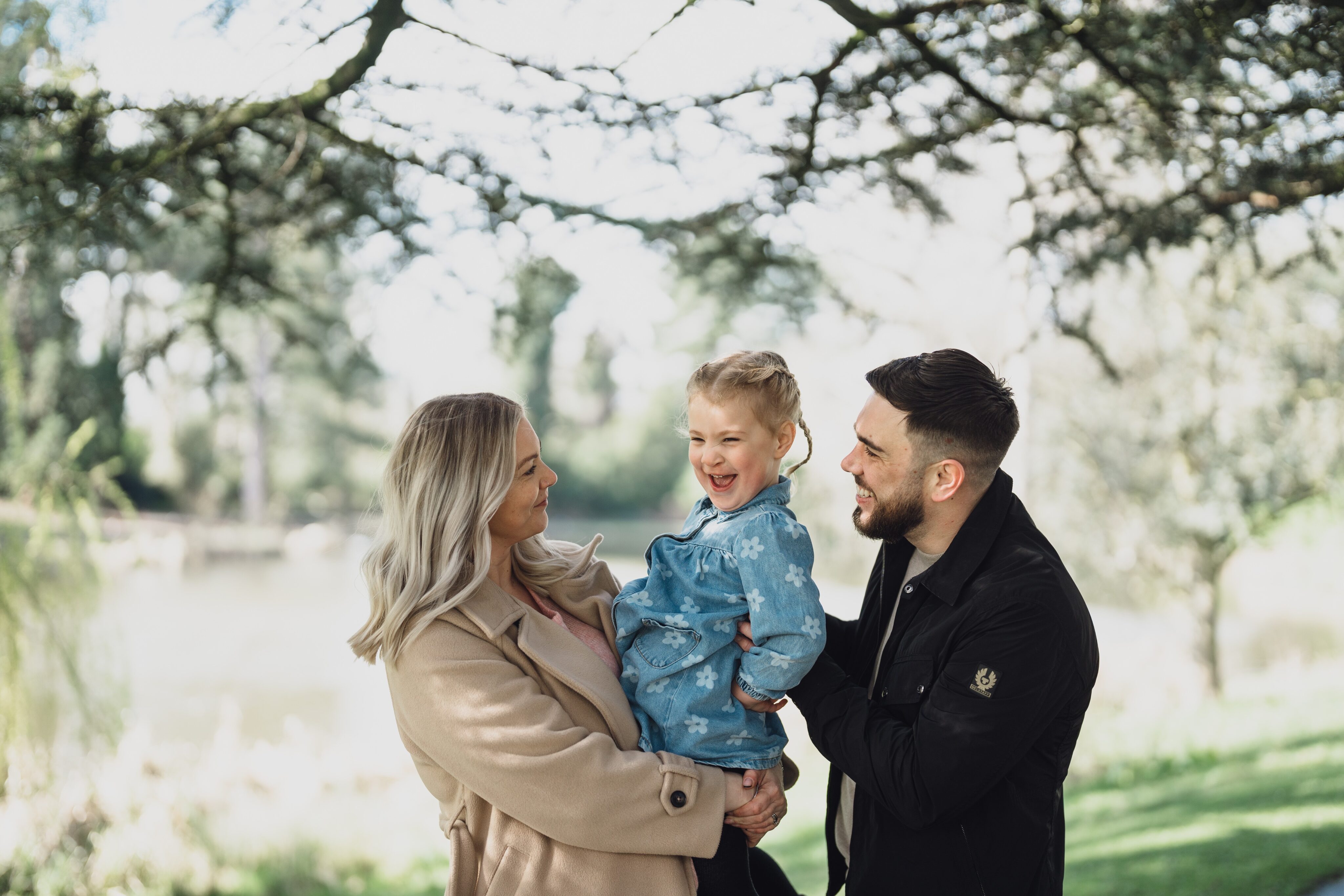 queens park wedding photographer
