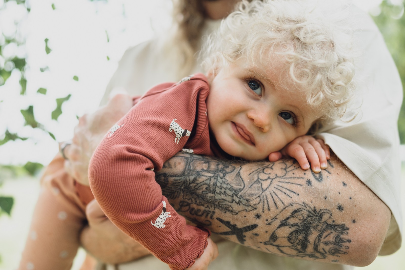 Family photographer in Cheshire // Jack, Laura & Bee