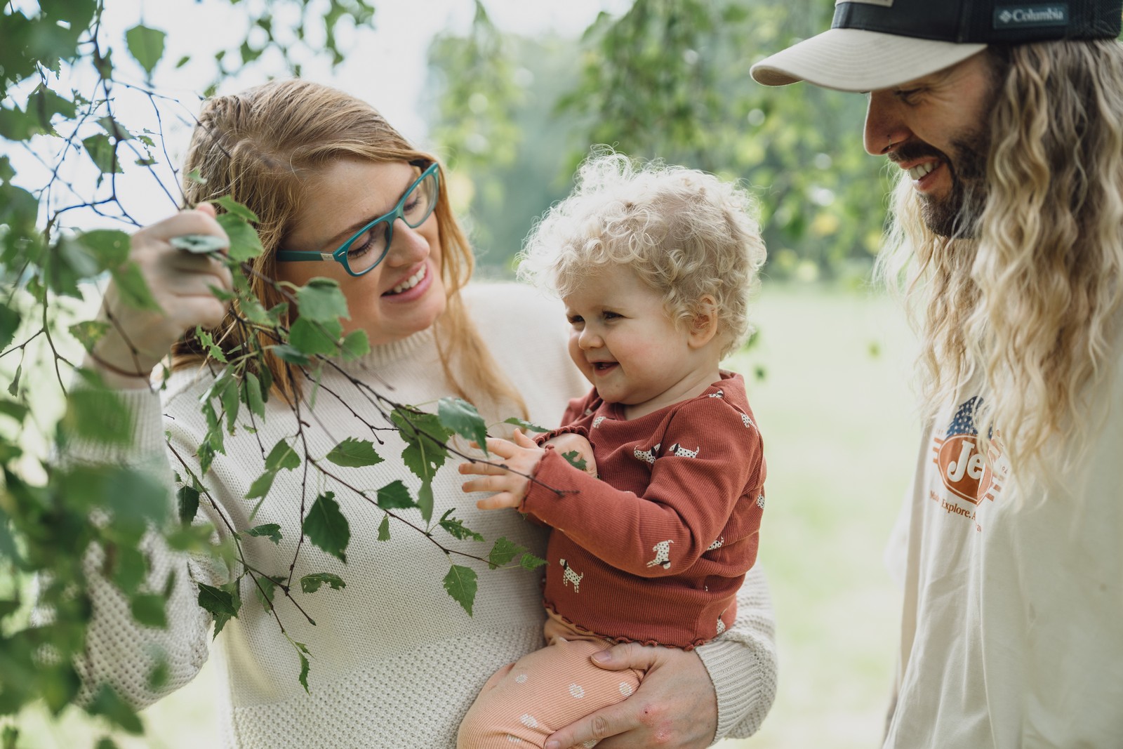 Family photographer in Cheshire // Jack, Laura & Bee