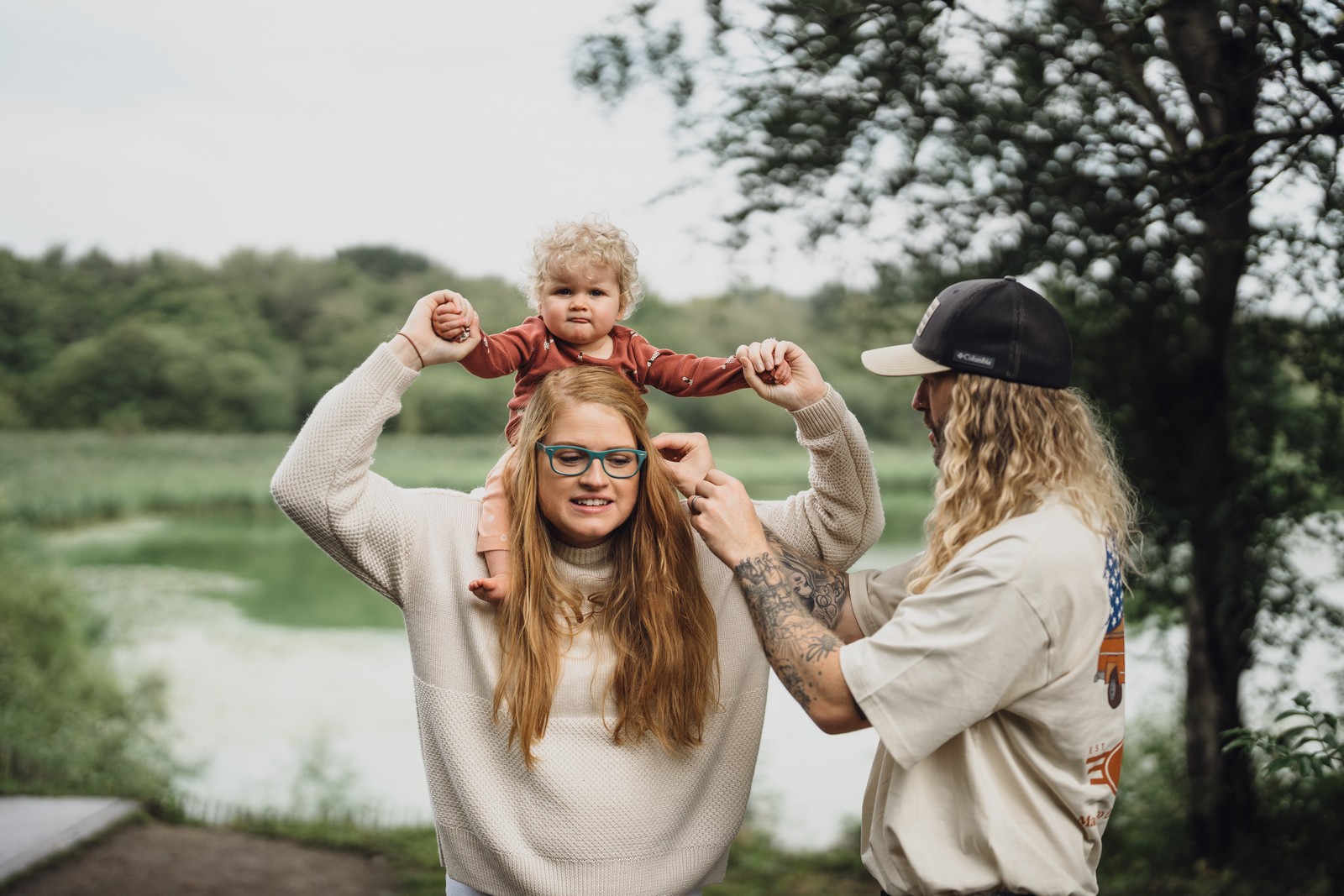 Family photographer in Cheshire // Jack, Laura & Bee