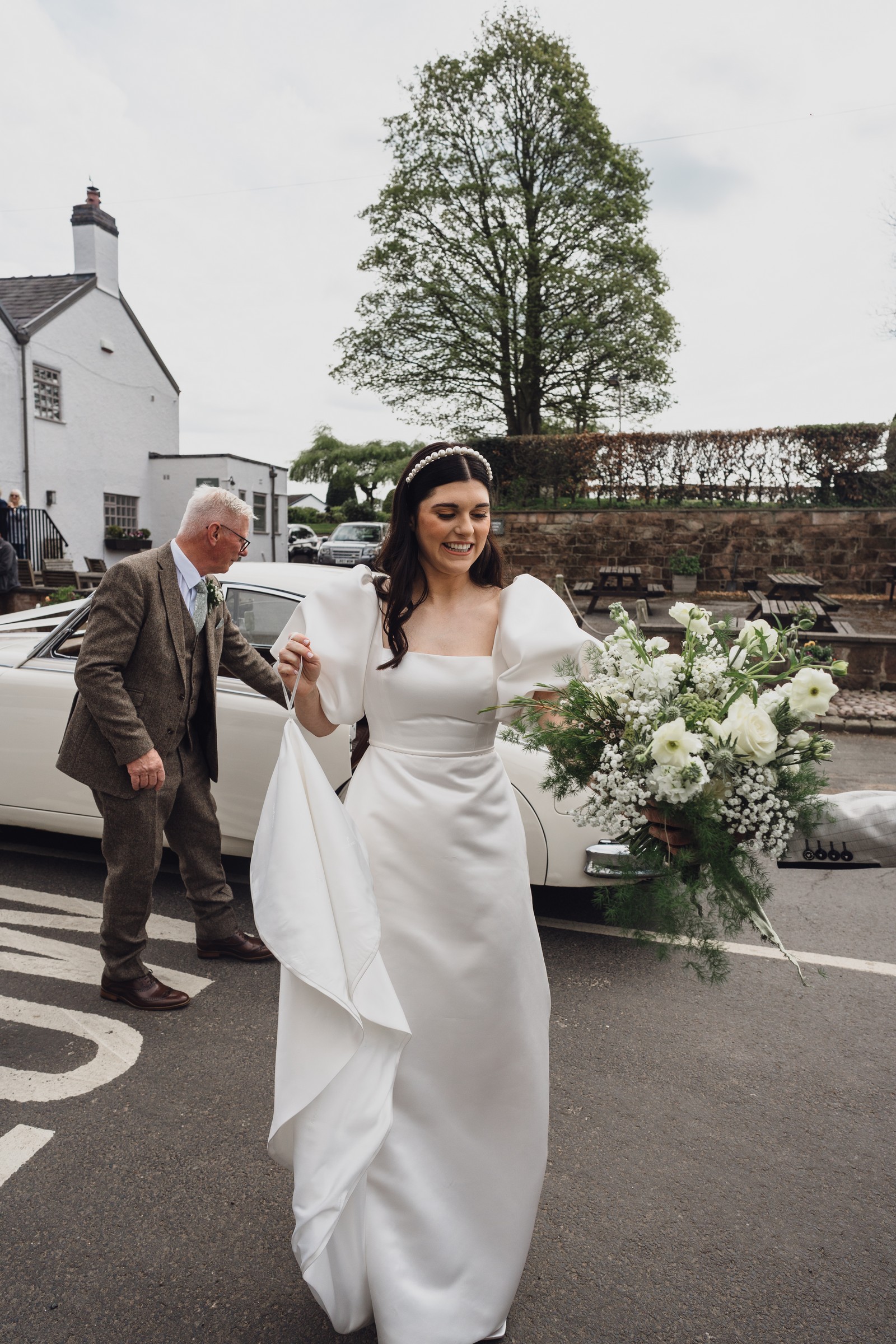 A Springtime Celebration at Abbeywood Gardens // Holly & Nate