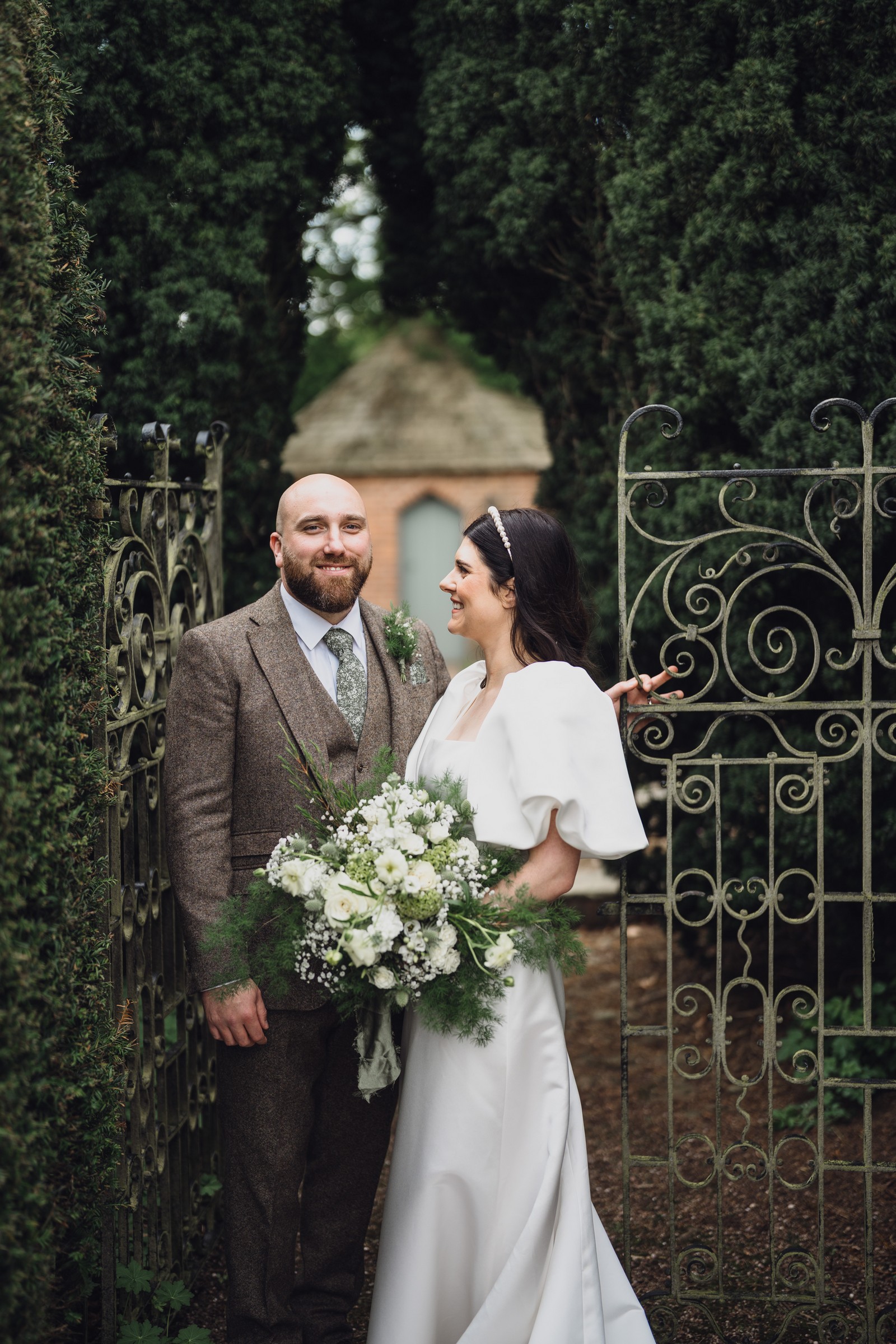 A Springtime Celebration at Abbeywood Gardens // Holly & Nate