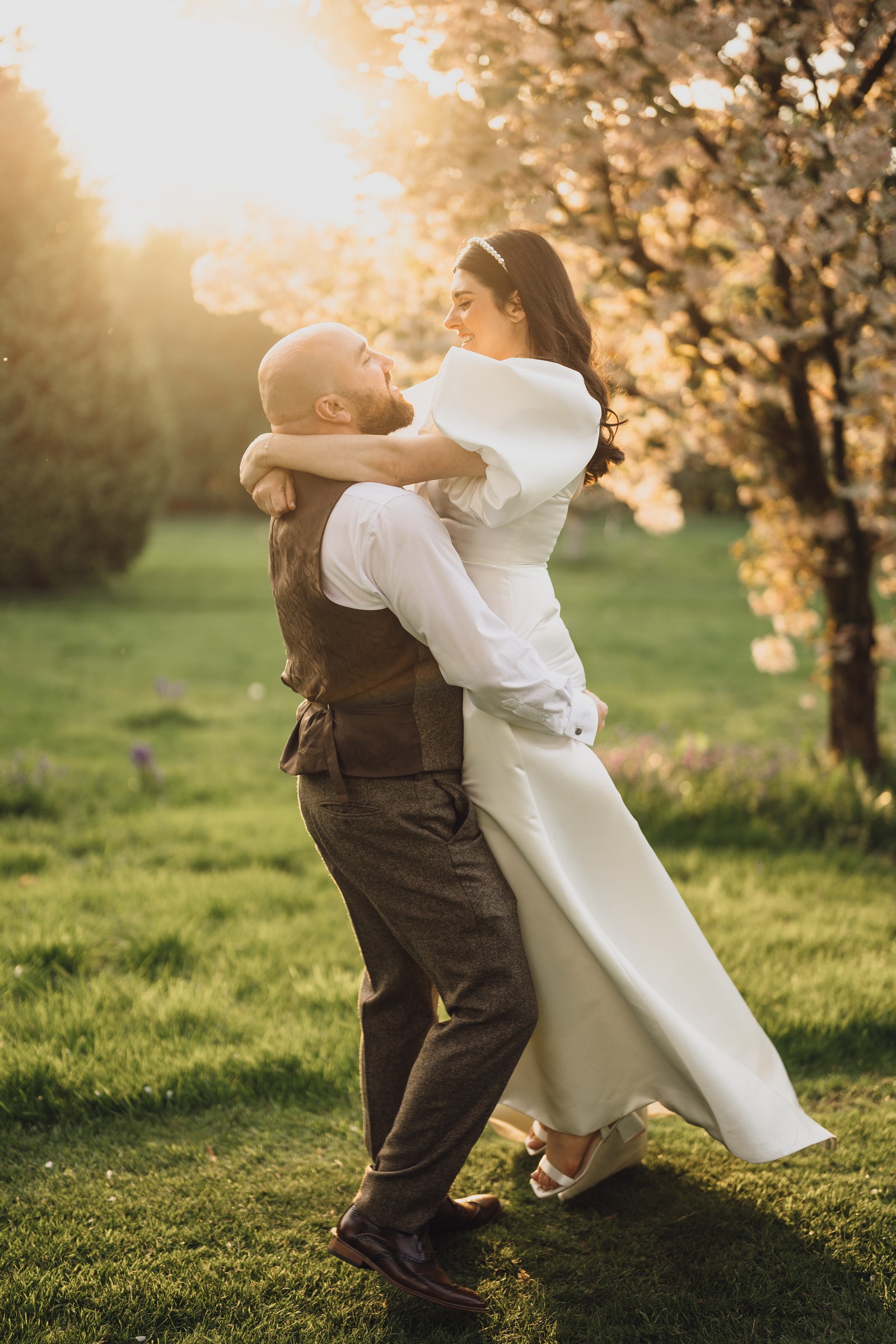 A Springtime Celebration at Abbeywood Gardens // Holly & Nate