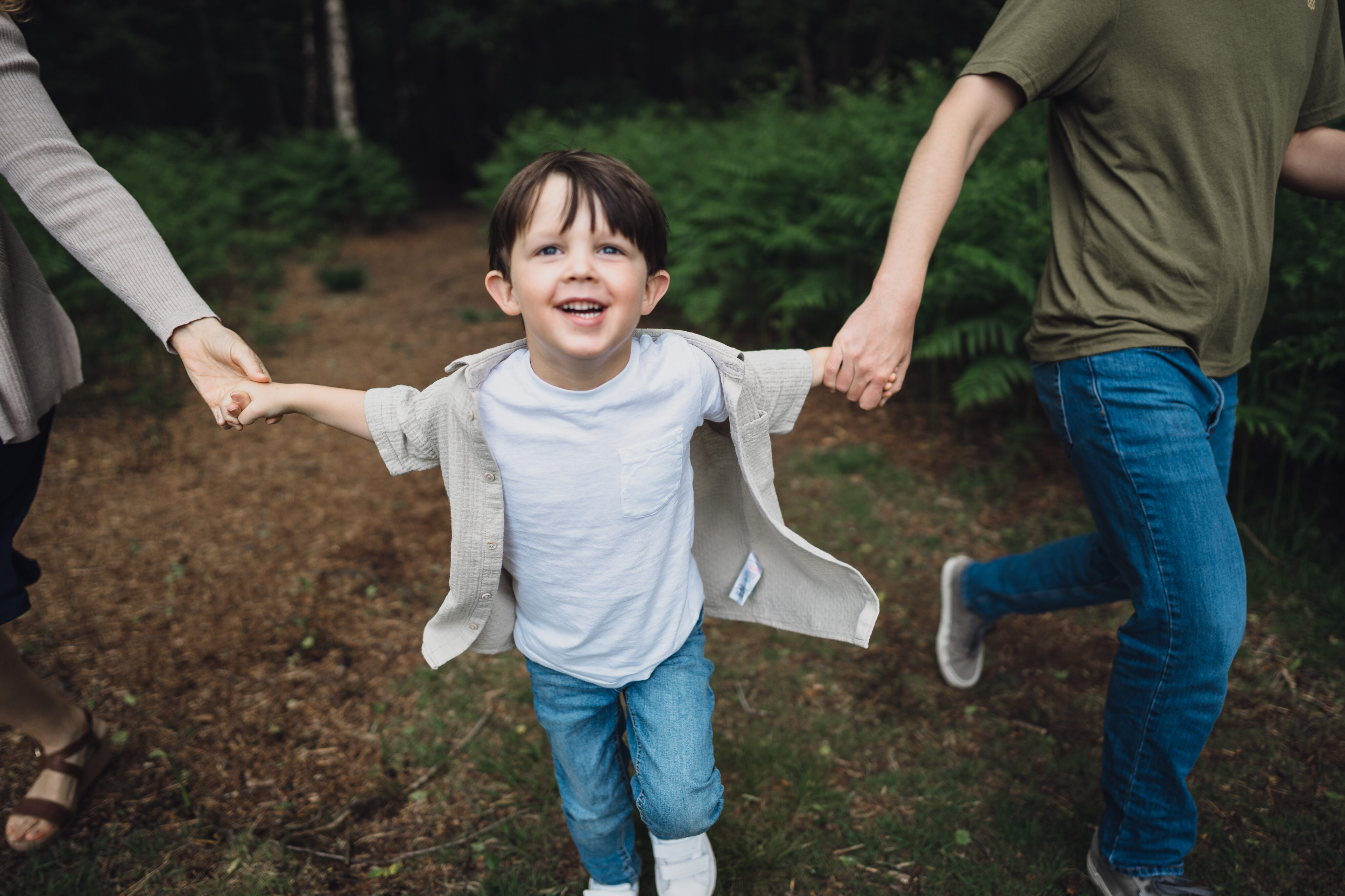 CHESHIRE FAMILY PHOTOGRAPHER