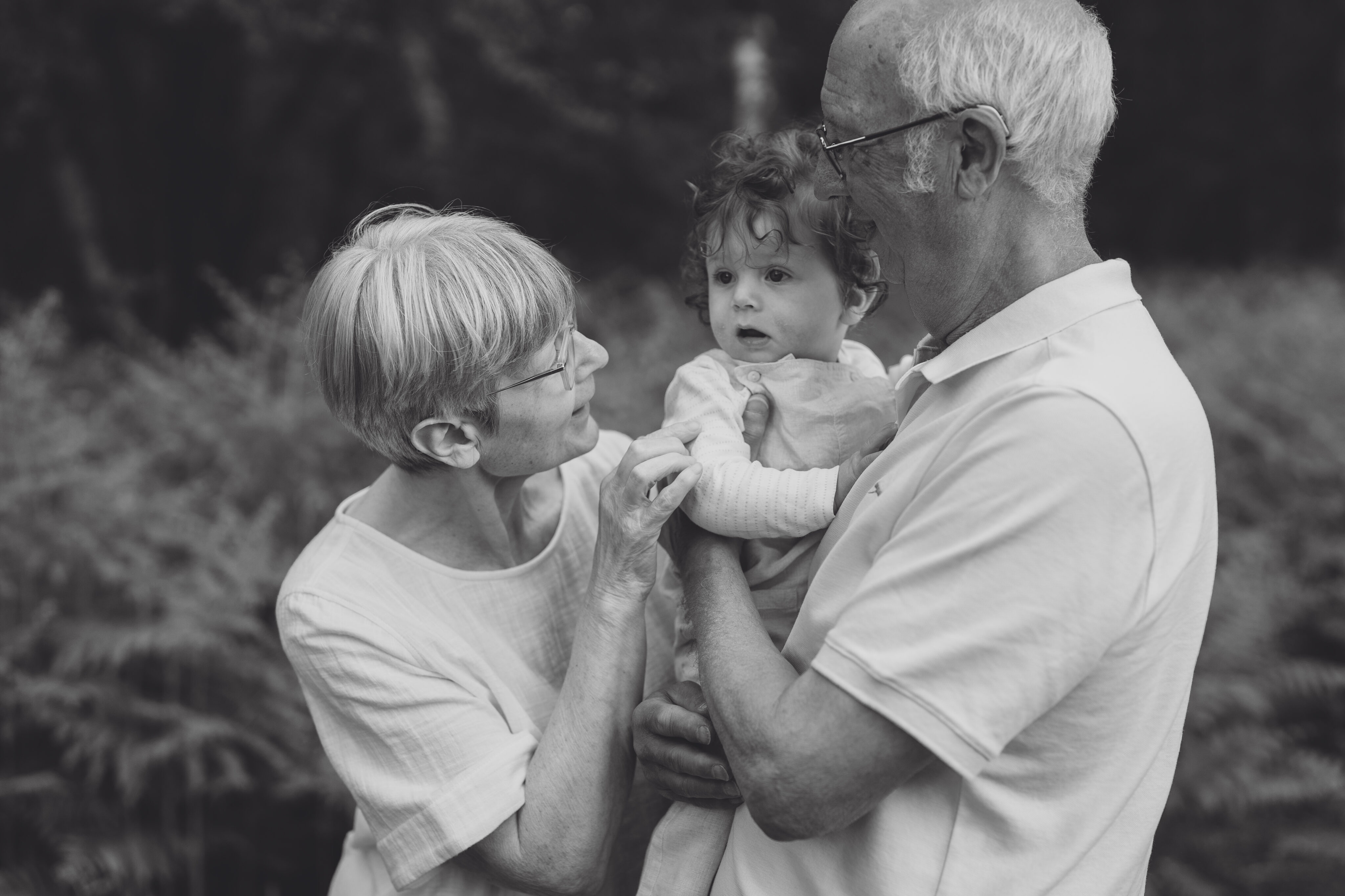 CHESHIRE FAMILY PHOTOGRAPHER