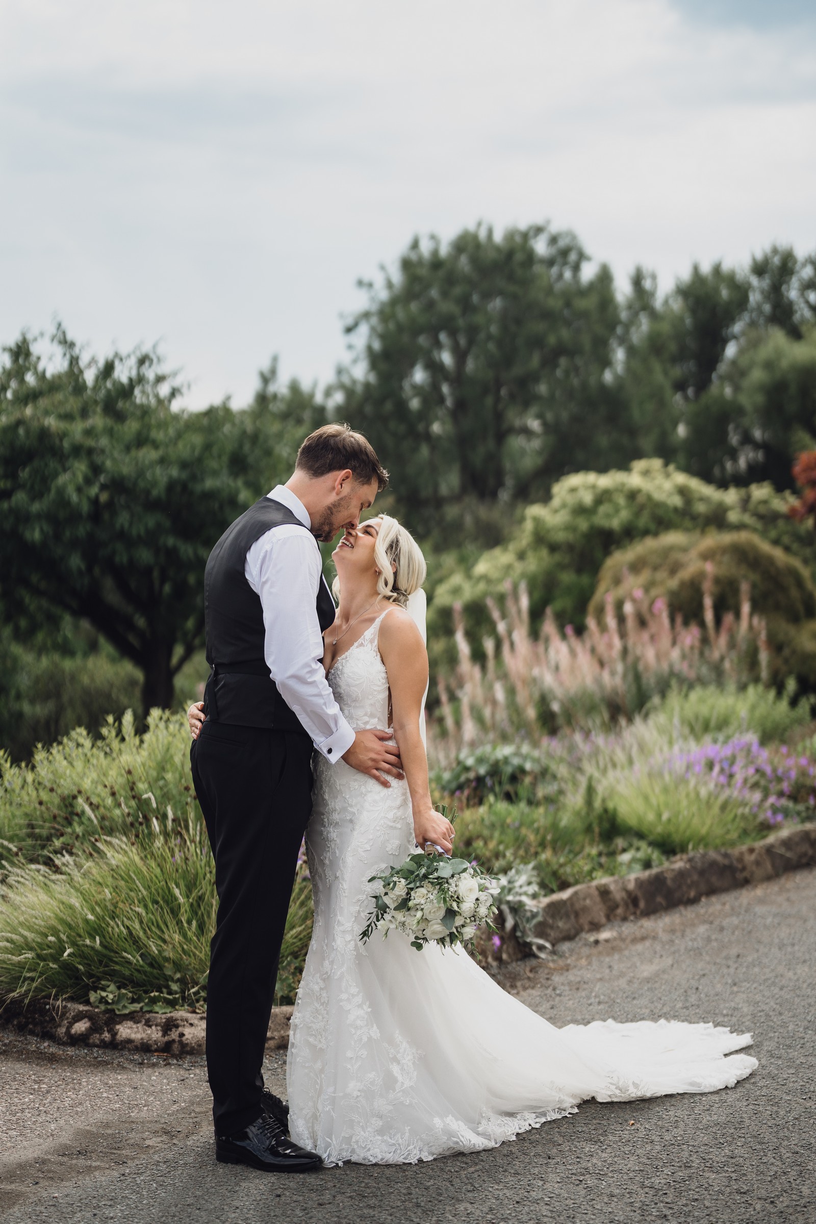 Louise & Michael’s Magical Foxtail Summer Wedding