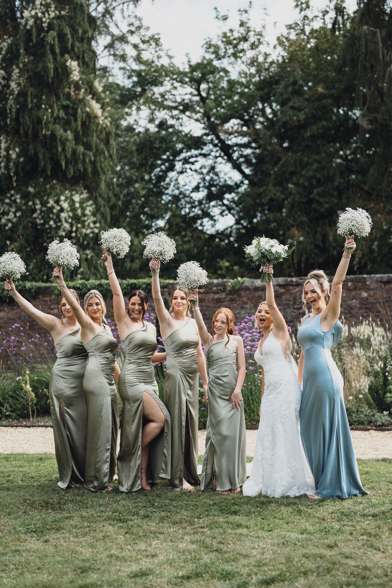 Louise & Michael’s Magical Foxtail Summer Wedding