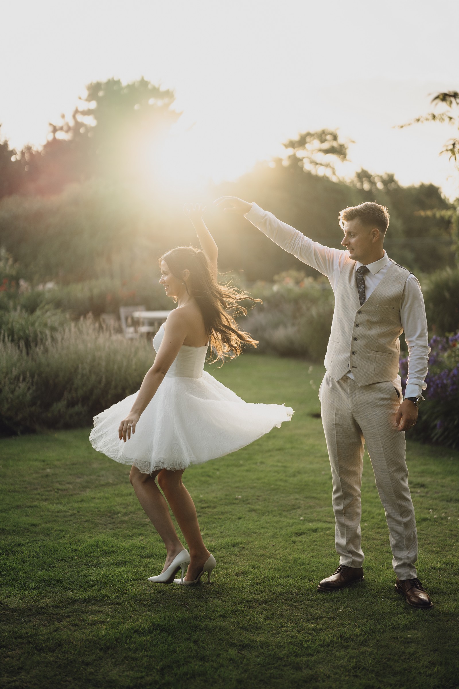 Megan & Joe’s Energetic, Fun-Filled Abbeywood Wedding