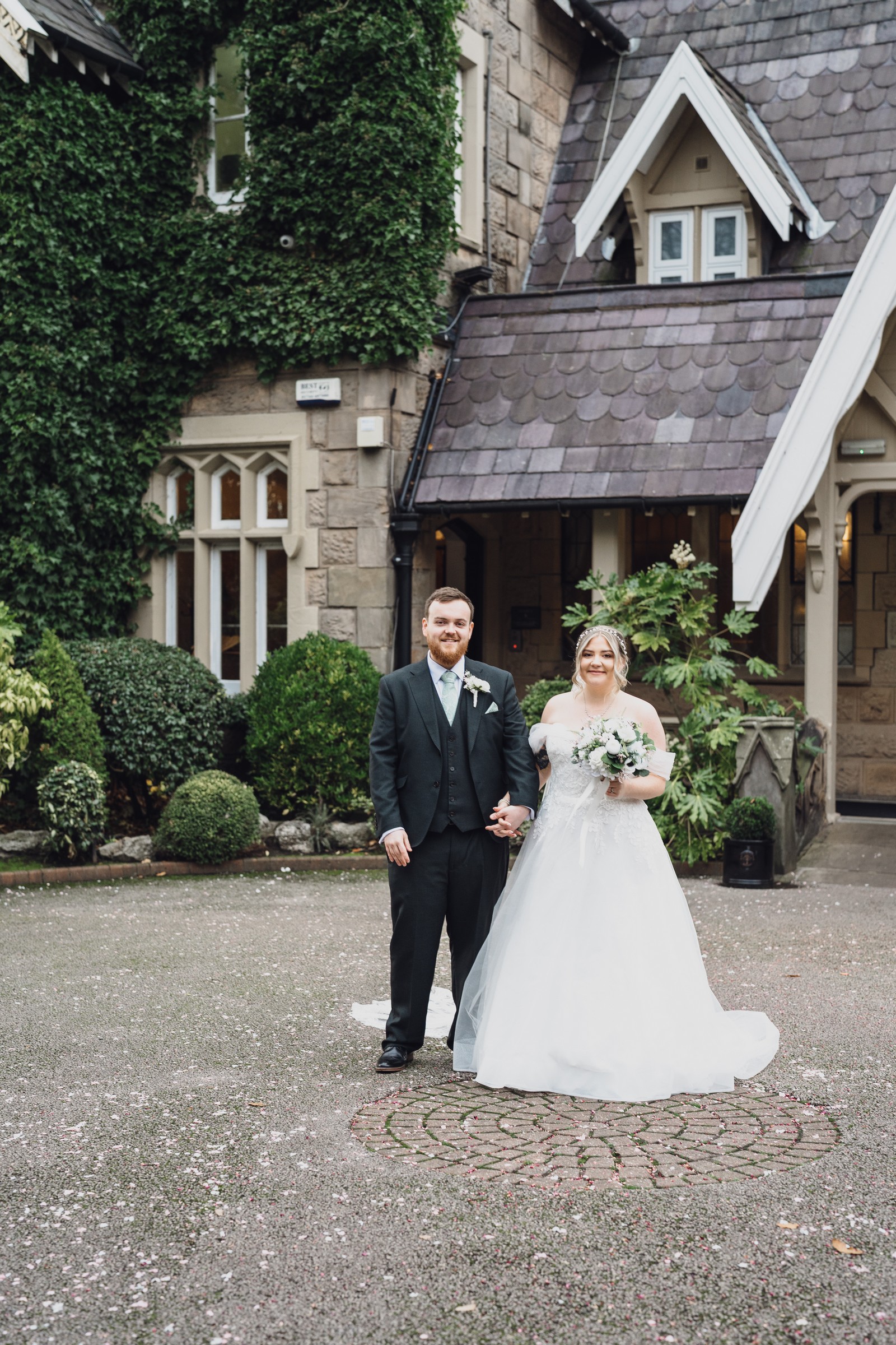 Poppy & Arron – West Tower Wedding