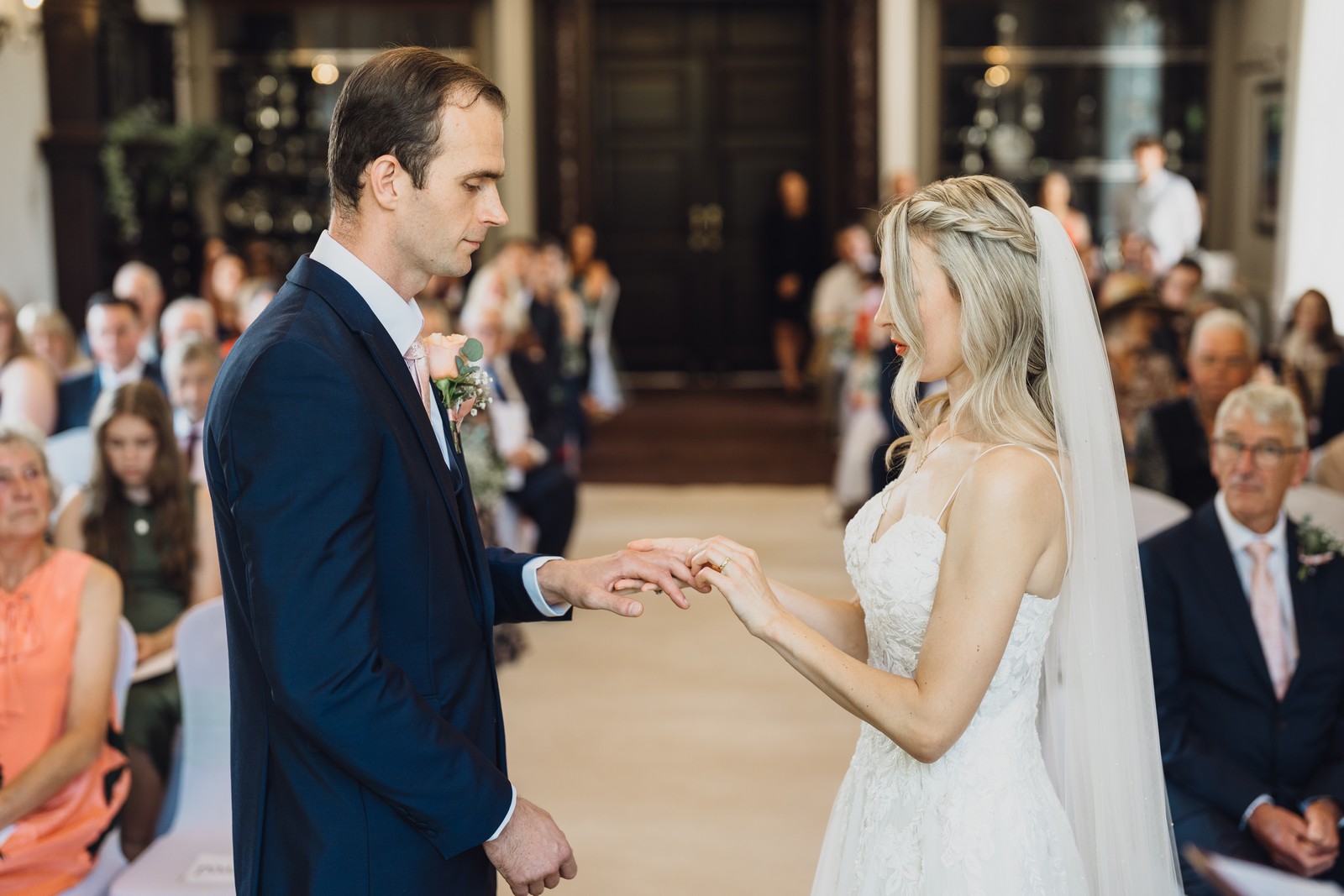 Victoria & James – An Elegant Bird-Themed Wedding Full of Heart and Harmony Victoria & James – An Elegant Bird-Themed Wedding Full of Heart and Harmony