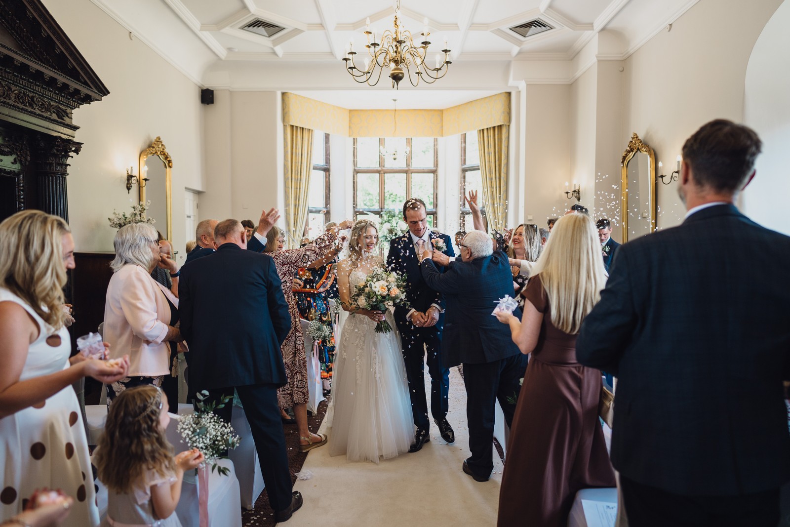 Victoria & James – An Elegant Bird-Themed Wedding Full of Heart and Harmony Victoria & James – An Elegant Bird-Themed Wedding Full of Heart and Harmony