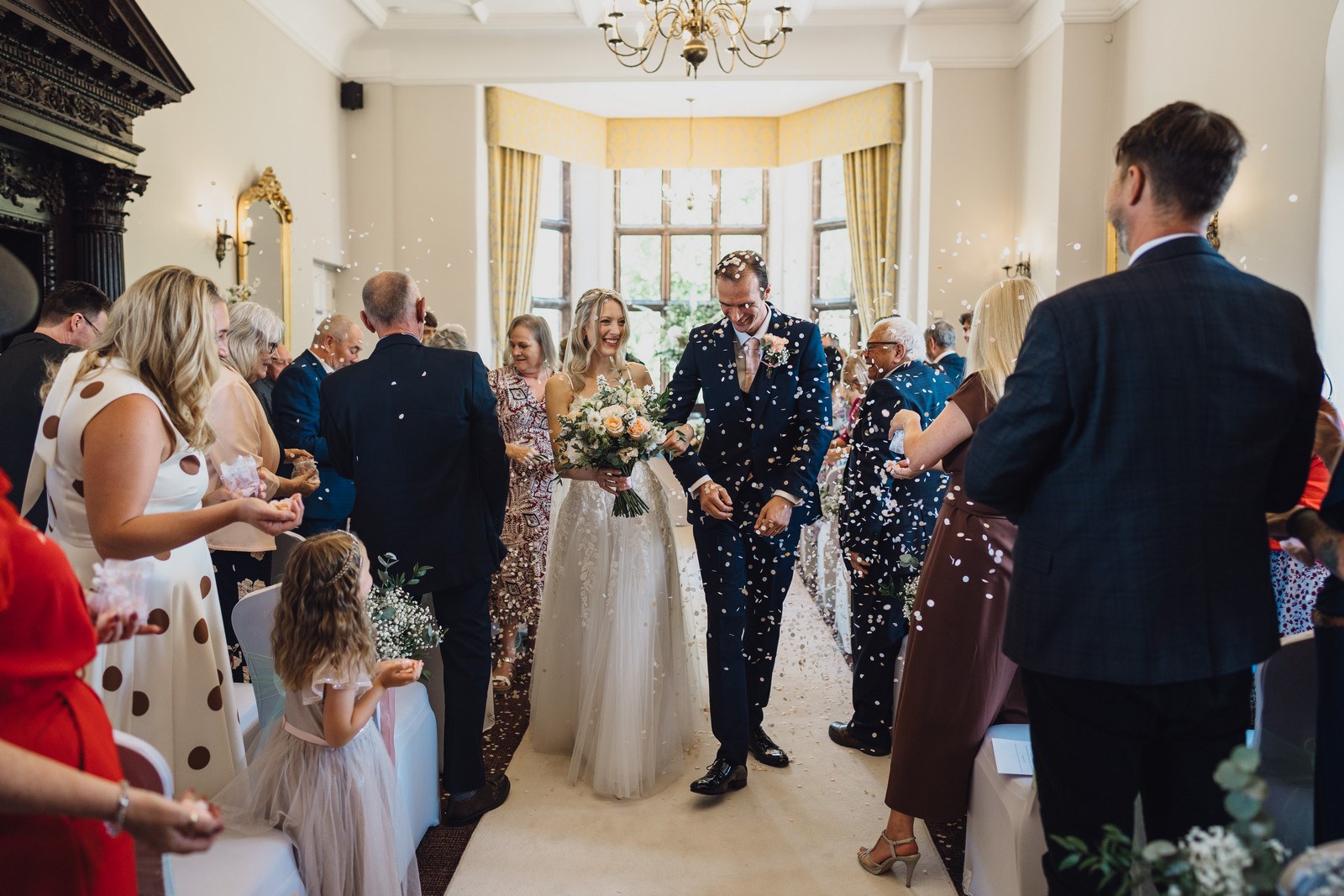 Victoria & James – An Elegant Bird-Themed Wedding Full of Heart and Harmony Victoria & James – An Elegant Bird-Themed Wedding Full of Heart and Harmony