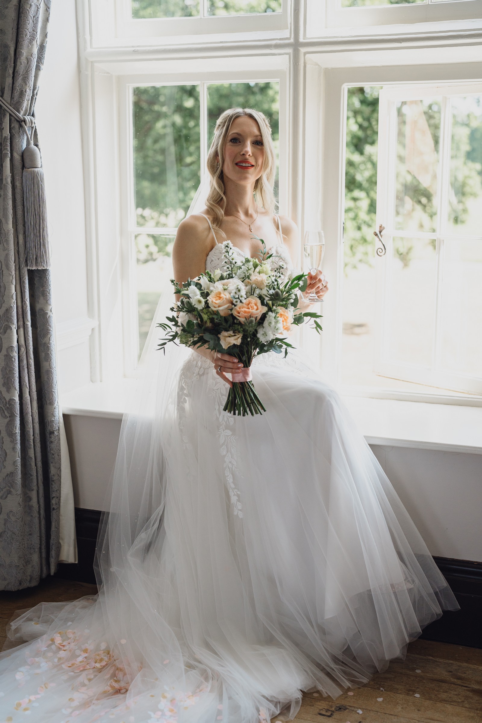 Victoria & James – An Elegant Bird-Themed Wedding Full of Heart and Harmony Victoria & James – An Elegant Bird-Themed Wedding Full of Heart and Harmony