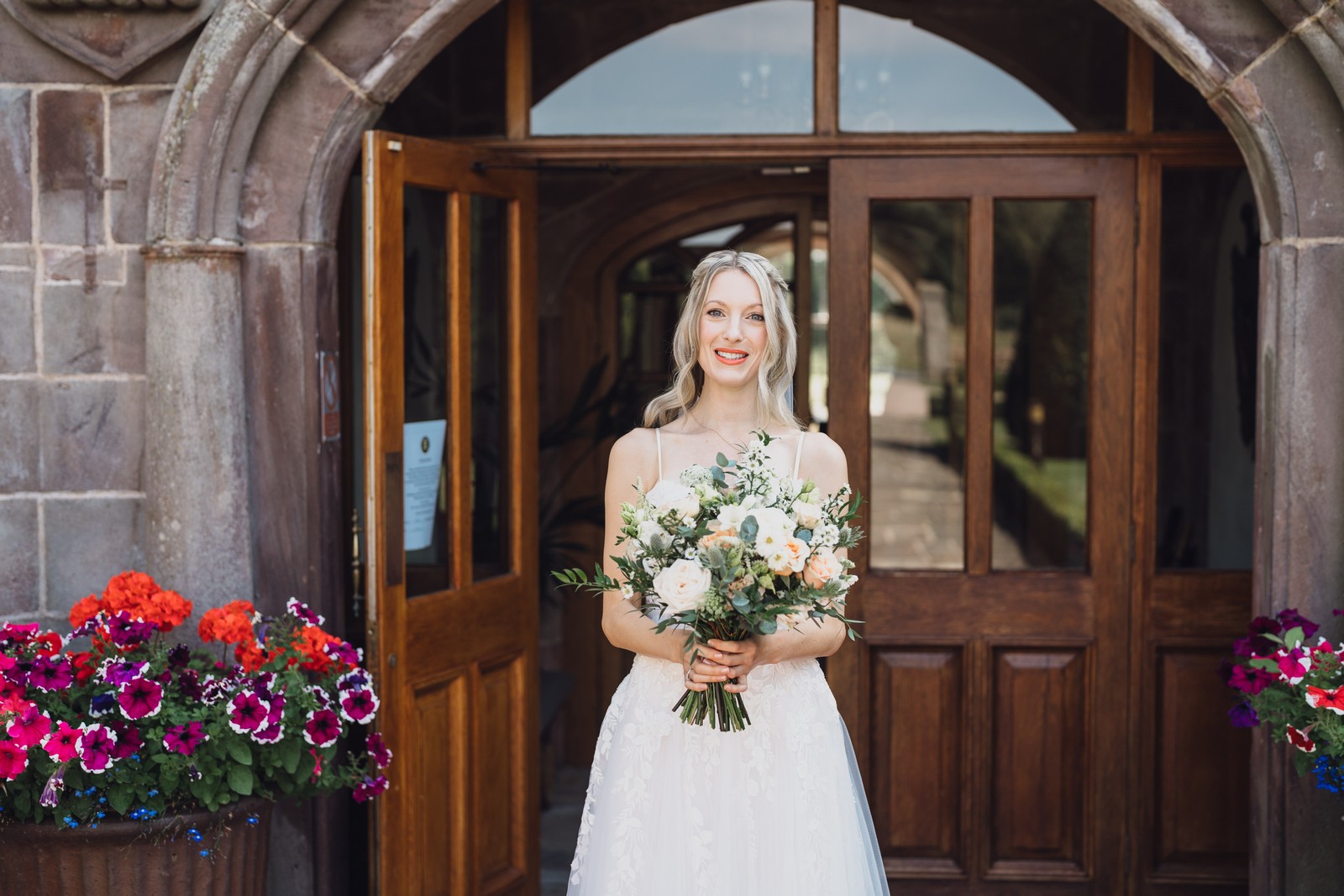 Victoria & James – An Elegant Bird-Themed Wedding Full of Heart and Harmony Victoria & James – An Elegant Bird-Themed Wedding Full of Heart and Harmony